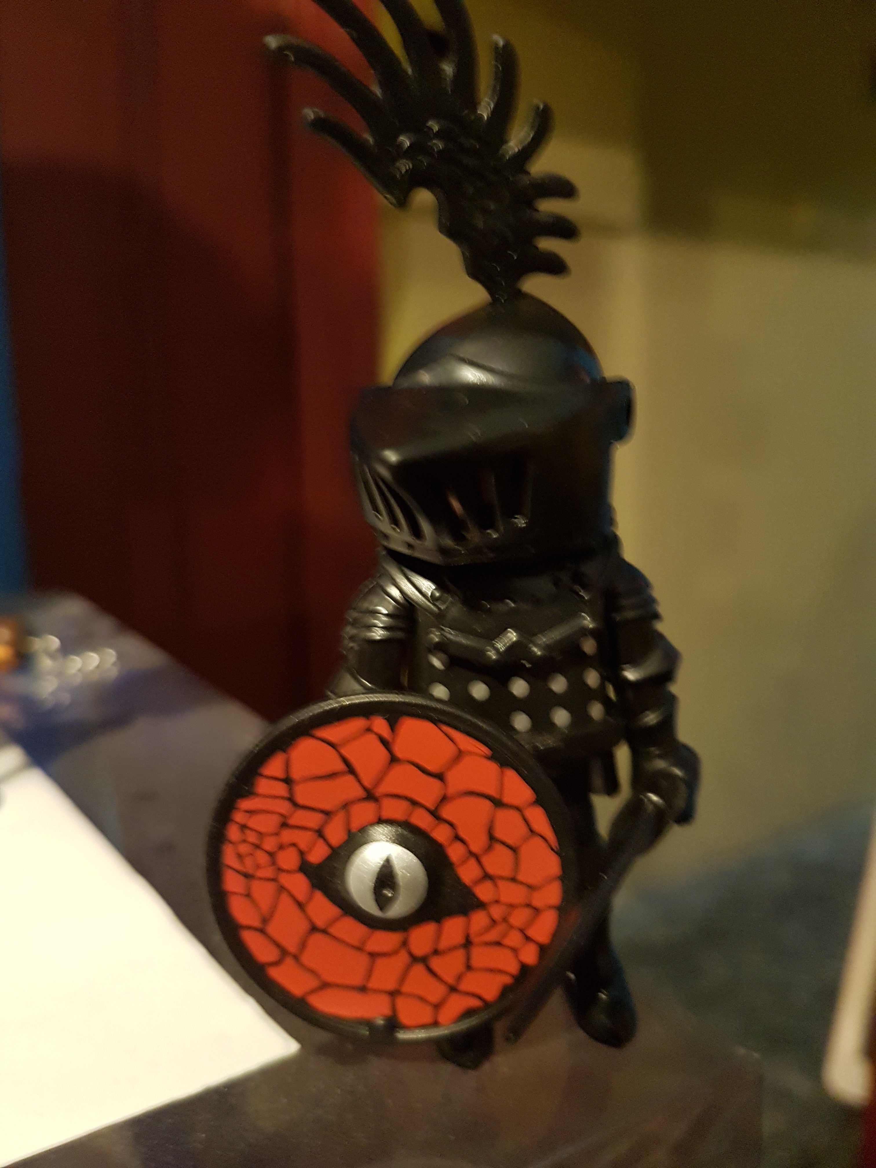PLAYMOBIL FIGURA CABALLERO NEGRO