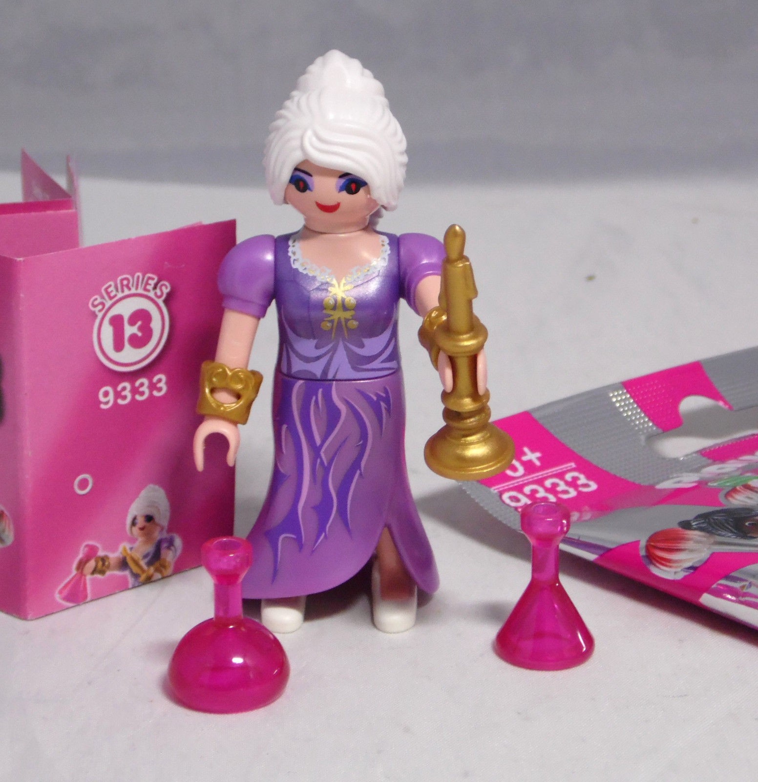 PLAYMOBIL MUJER ALQUIMISTA SERIE 13