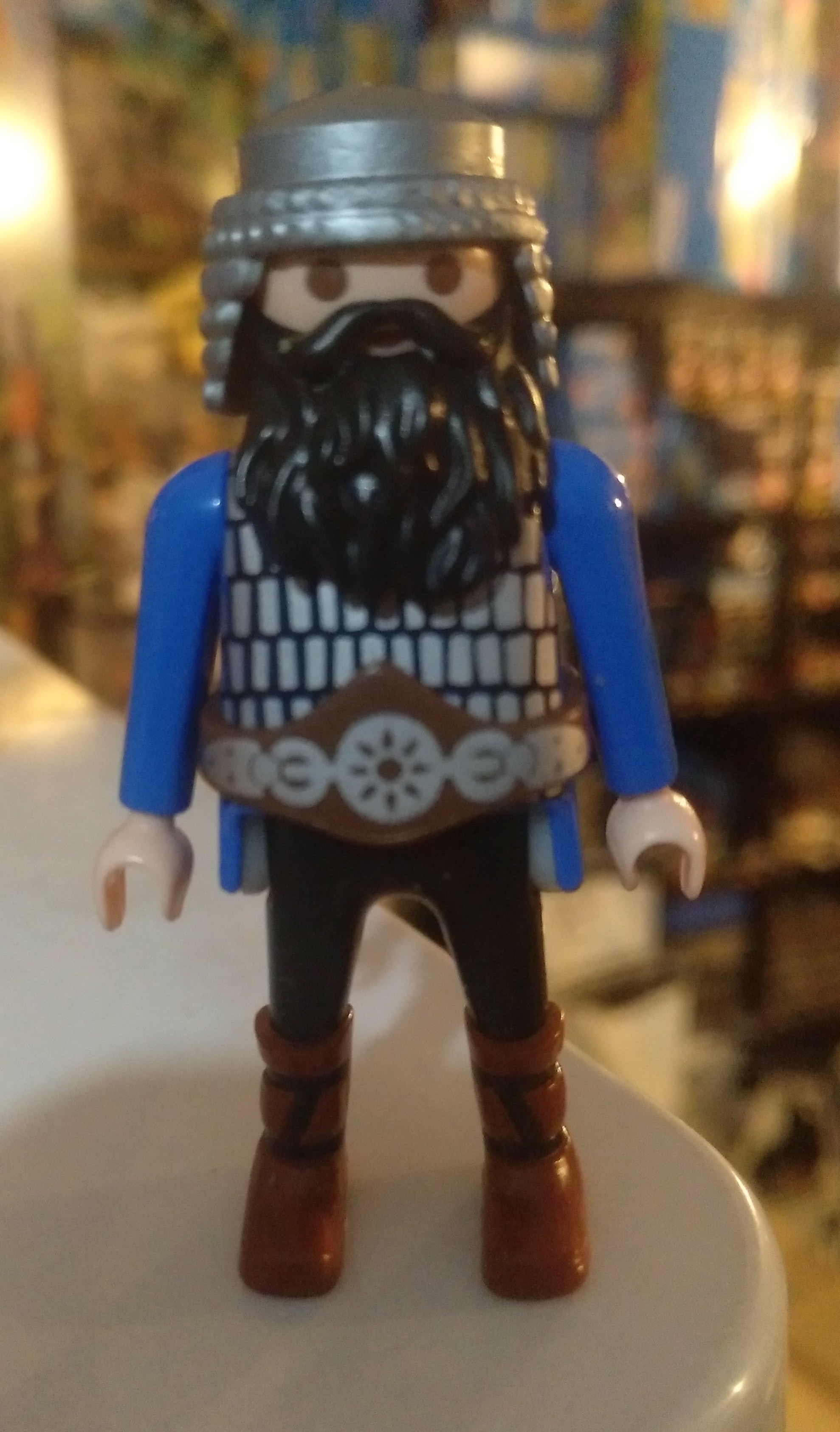 PLAYMOBIL GUERRERO BARBARO CON BARBA NEGRA