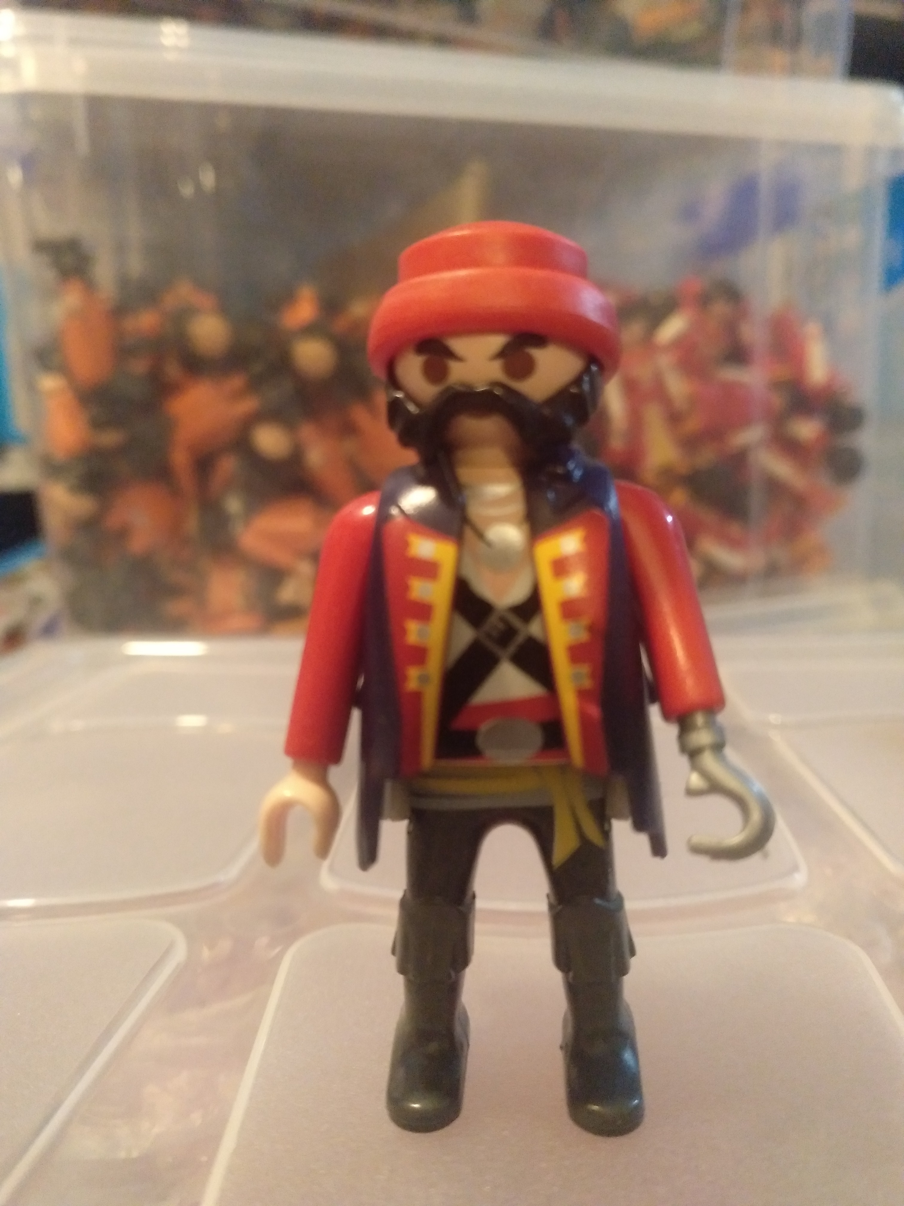 PLAYMOBIL FIGURA PIRATA MANCO Y BARBA NEGRA MUY CHULA