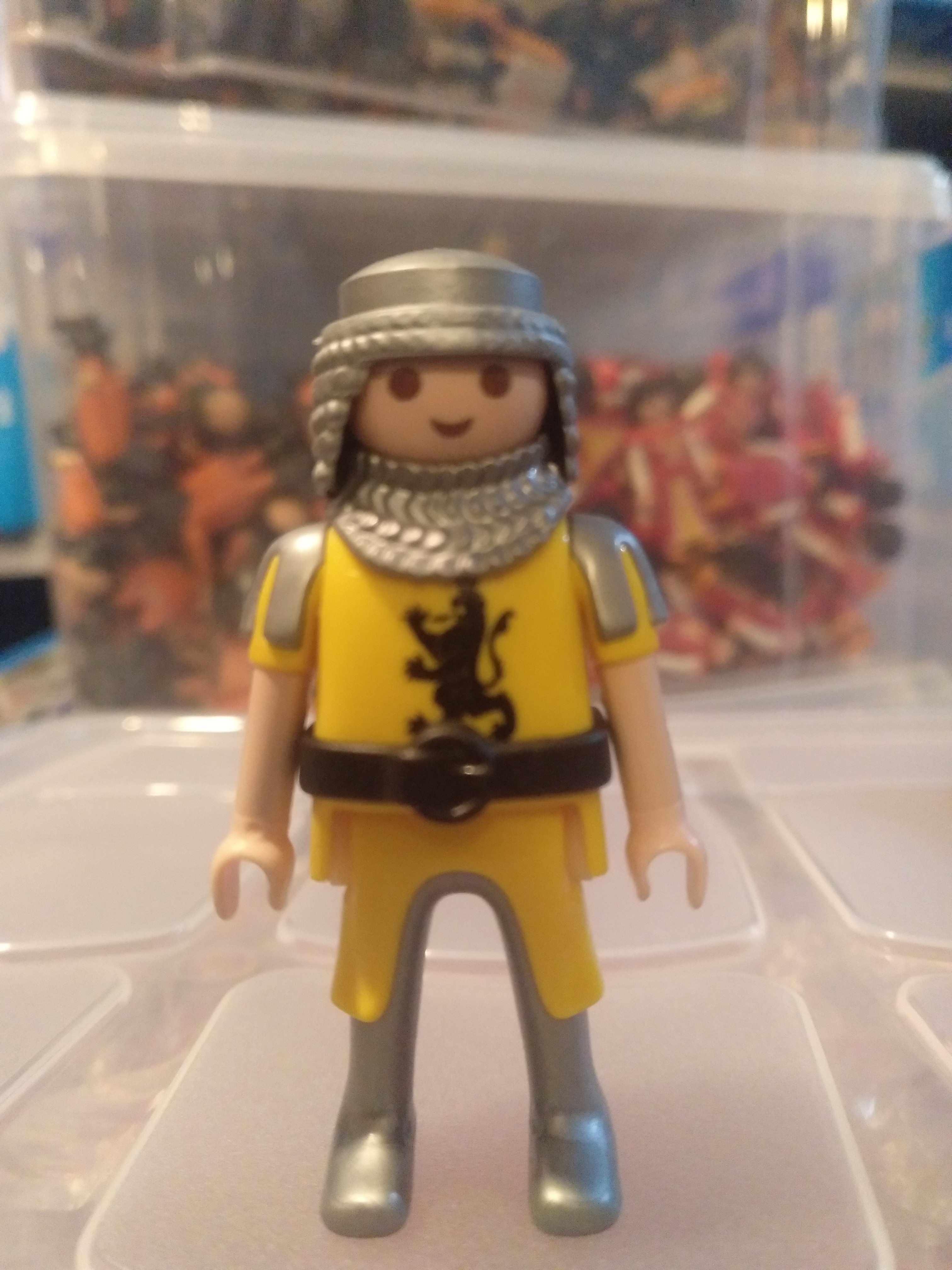 PLAYMOBIL FIGURA GUERRERO MEDIEVAL DEL LEON CLASICA