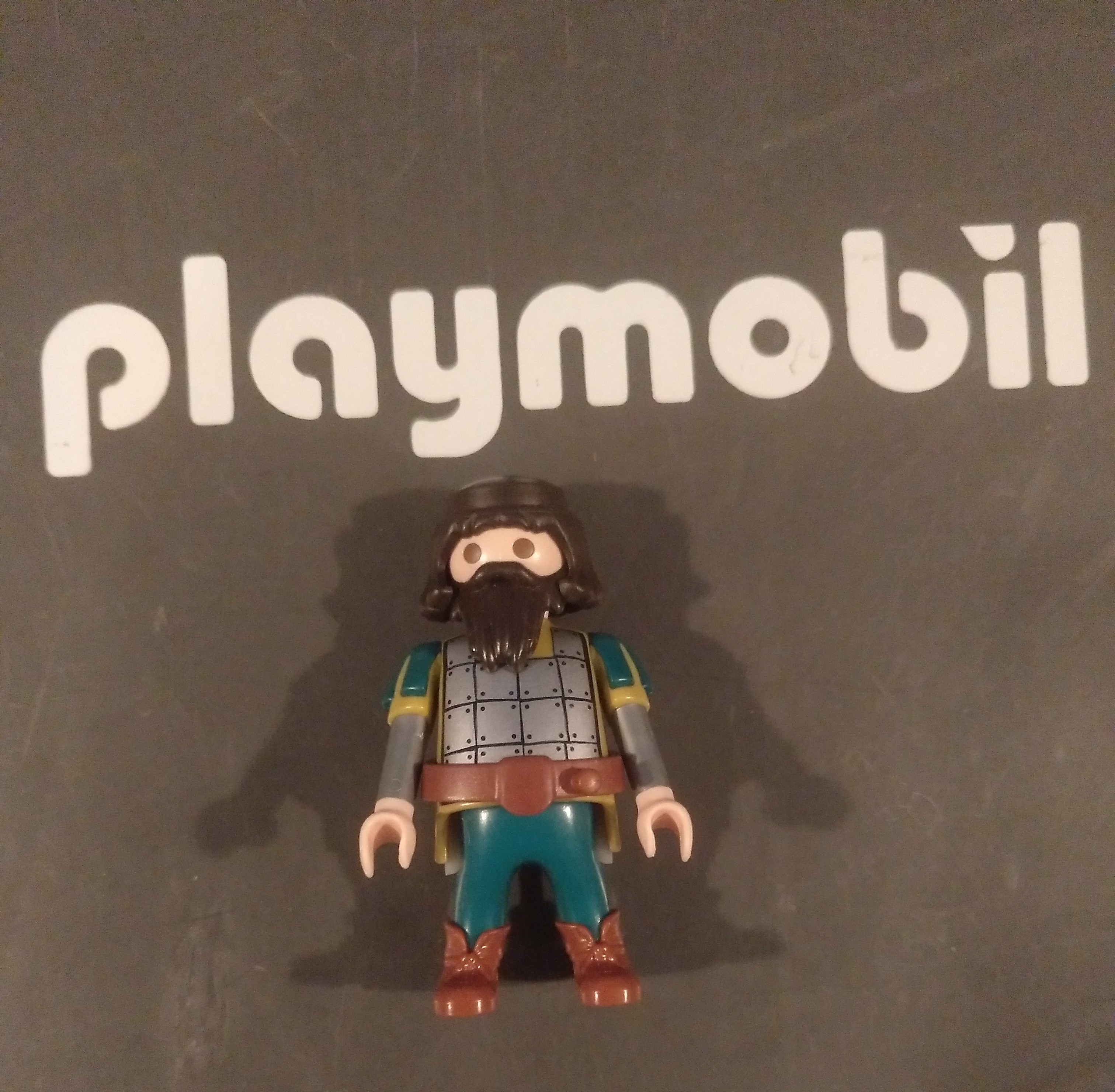 PLAYMOBIL FIGURA ENANO 2