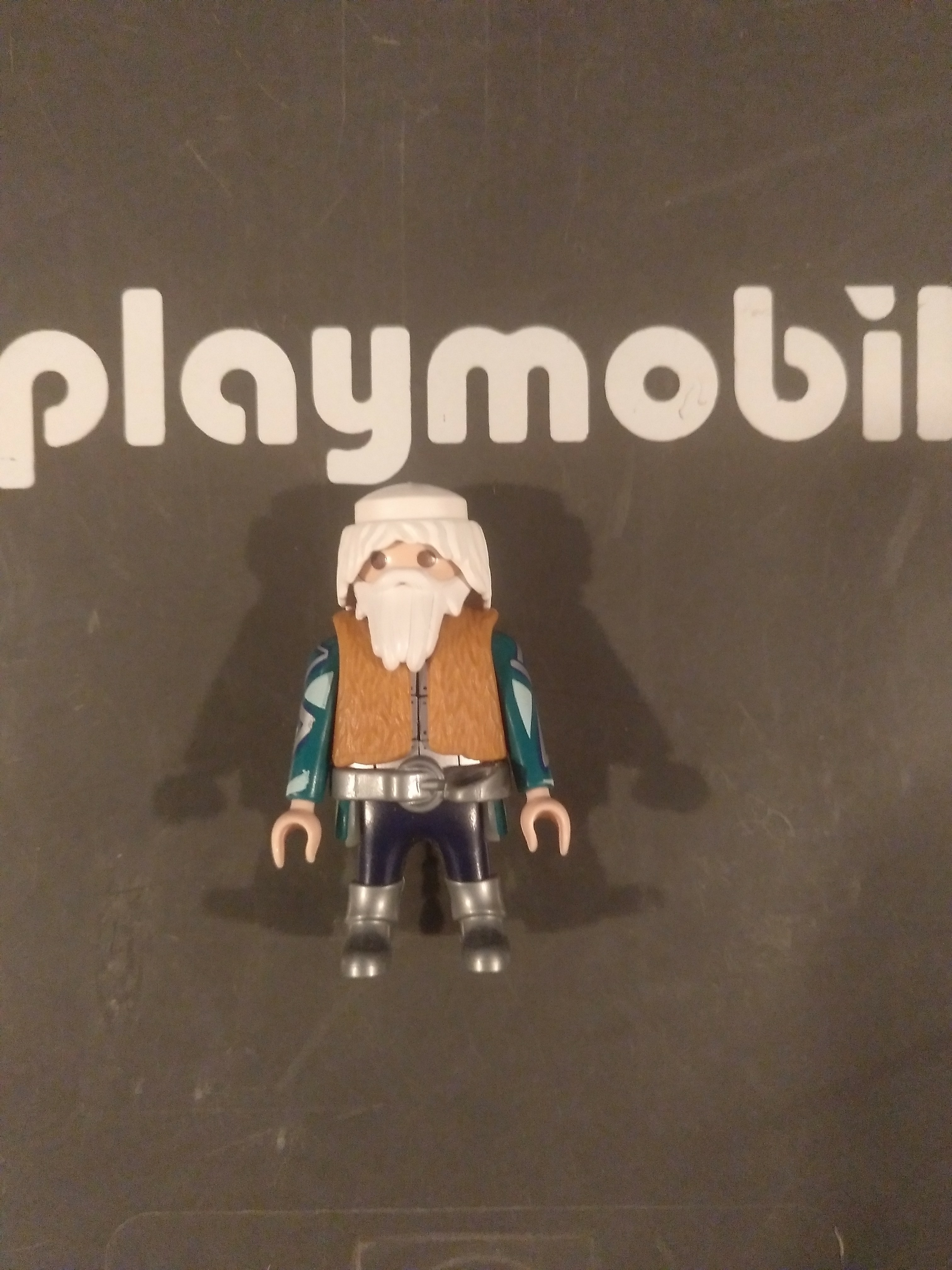 PLAYMOBIL FIGURA ENANO 3