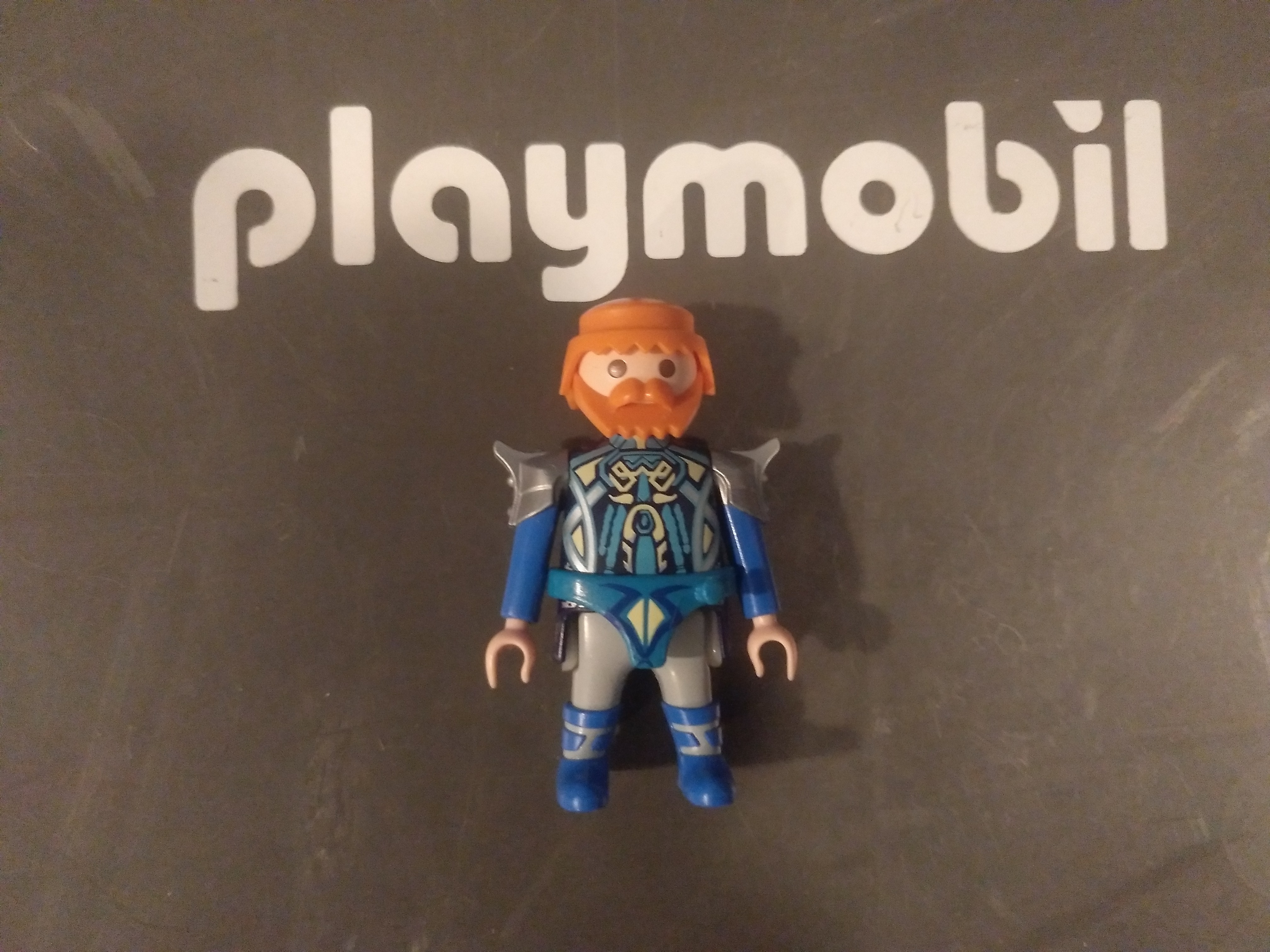 PLAYMOBIL FIGURA ENANO 6