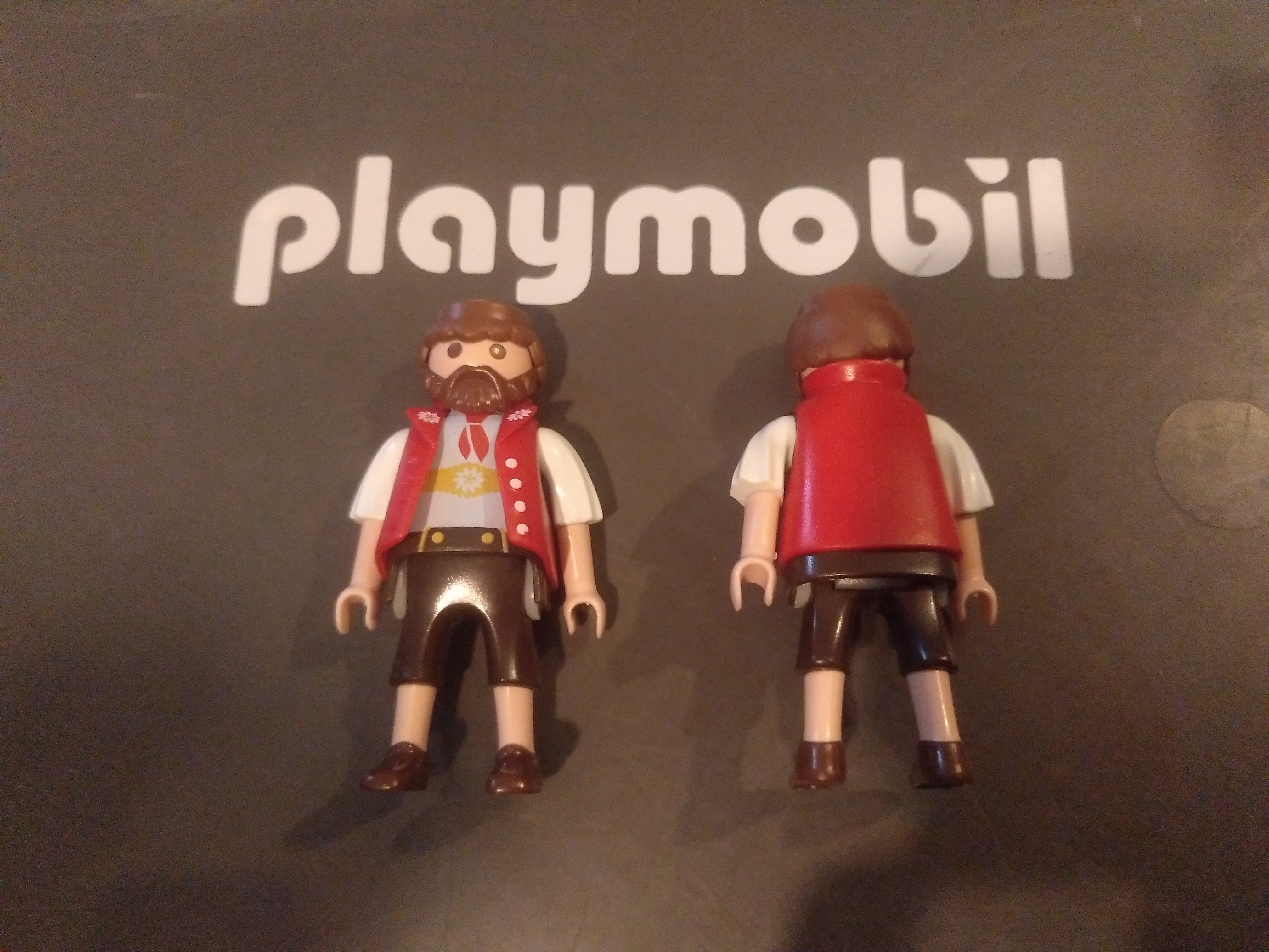 PLAYMOBIL FIGURA TIROLES CON BARBA