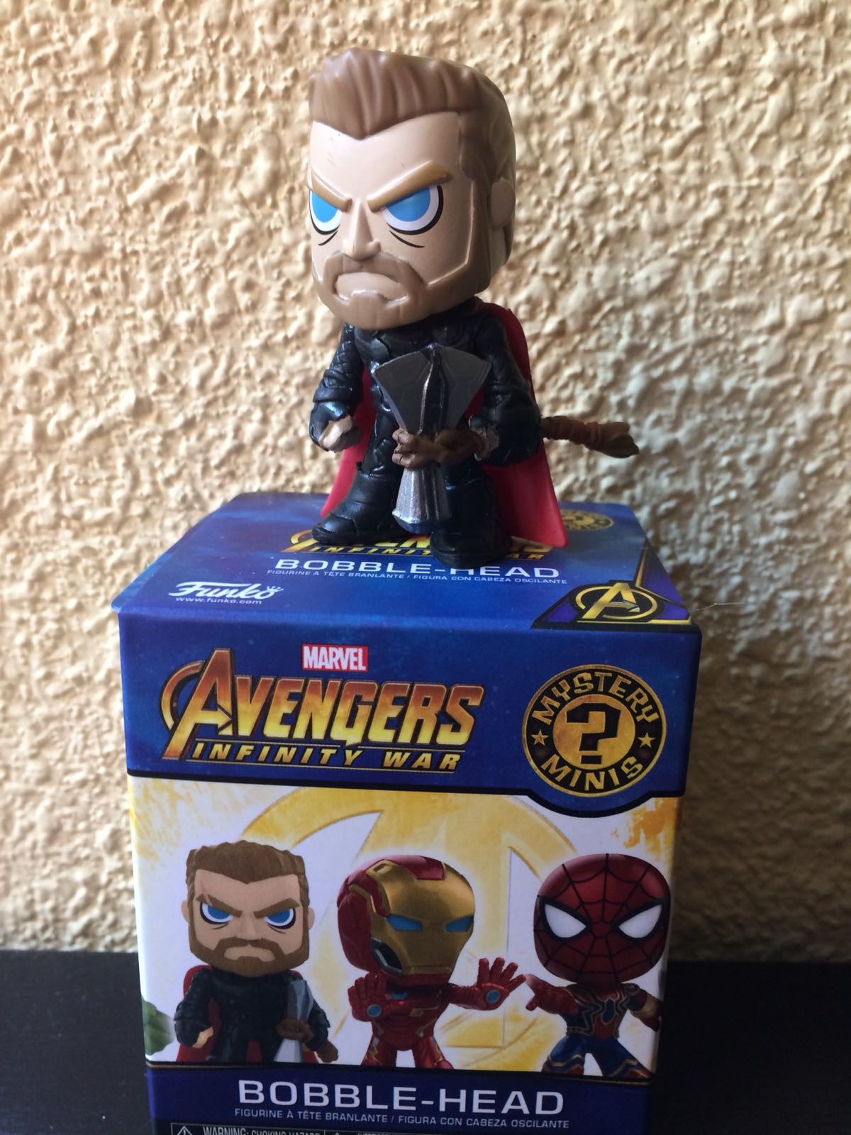 MYSTERY MINI AVENGERS INFINITY WAR - THOR