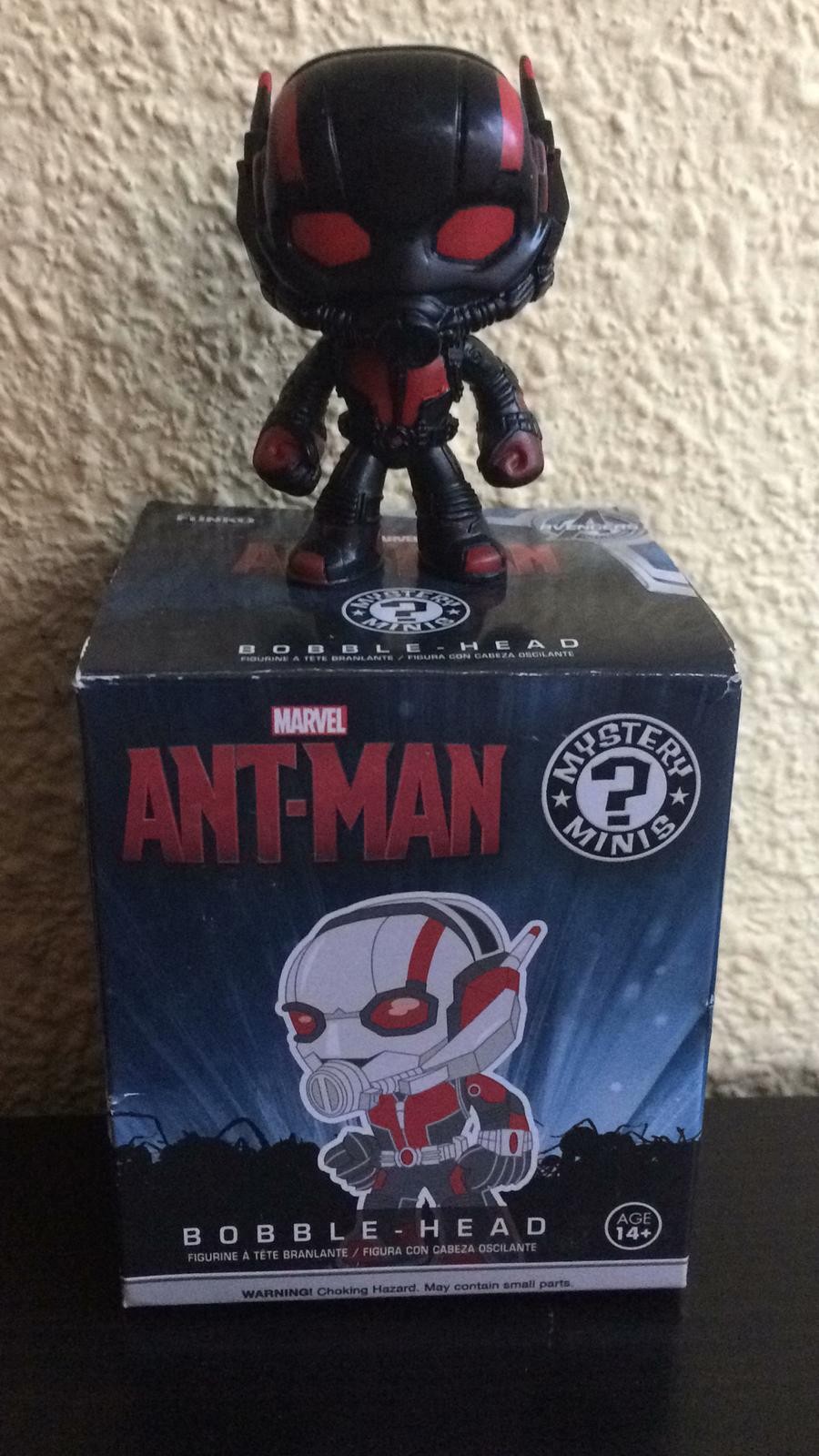 MYSTERY MINI ANT-MAN - BLACK OUT SIT