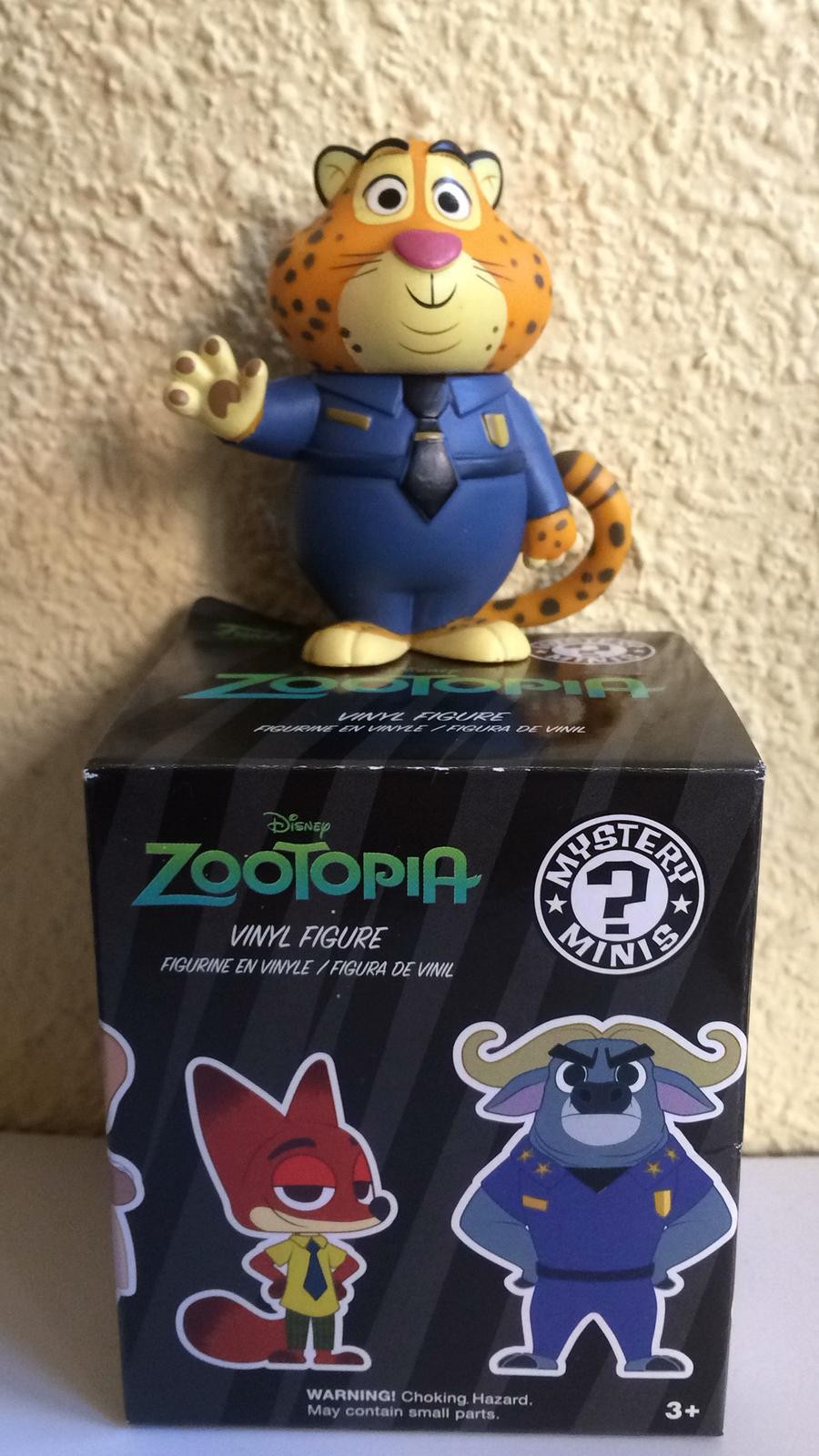 MYSTERY MINI ZOOTOPIA - OFFICER BENJAMIN