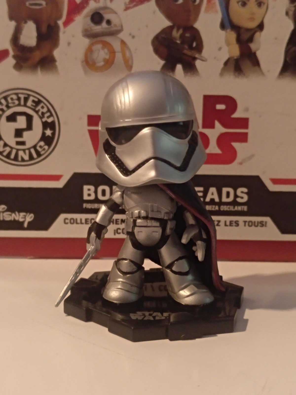 MYSTERY MINI STAR WARS LAST JEDI - CAPTAIN PHASMA