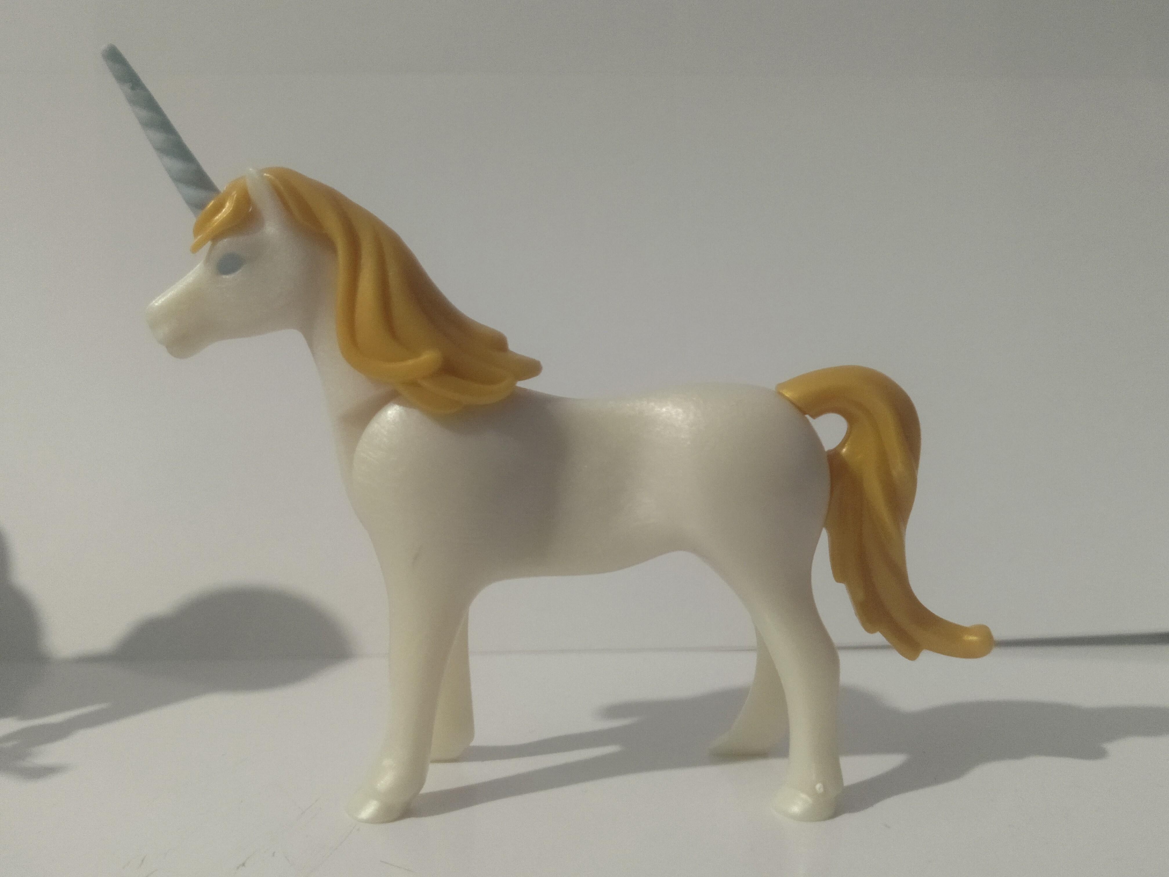 PLAYMOBIL UNICORNIO - 25/9/19