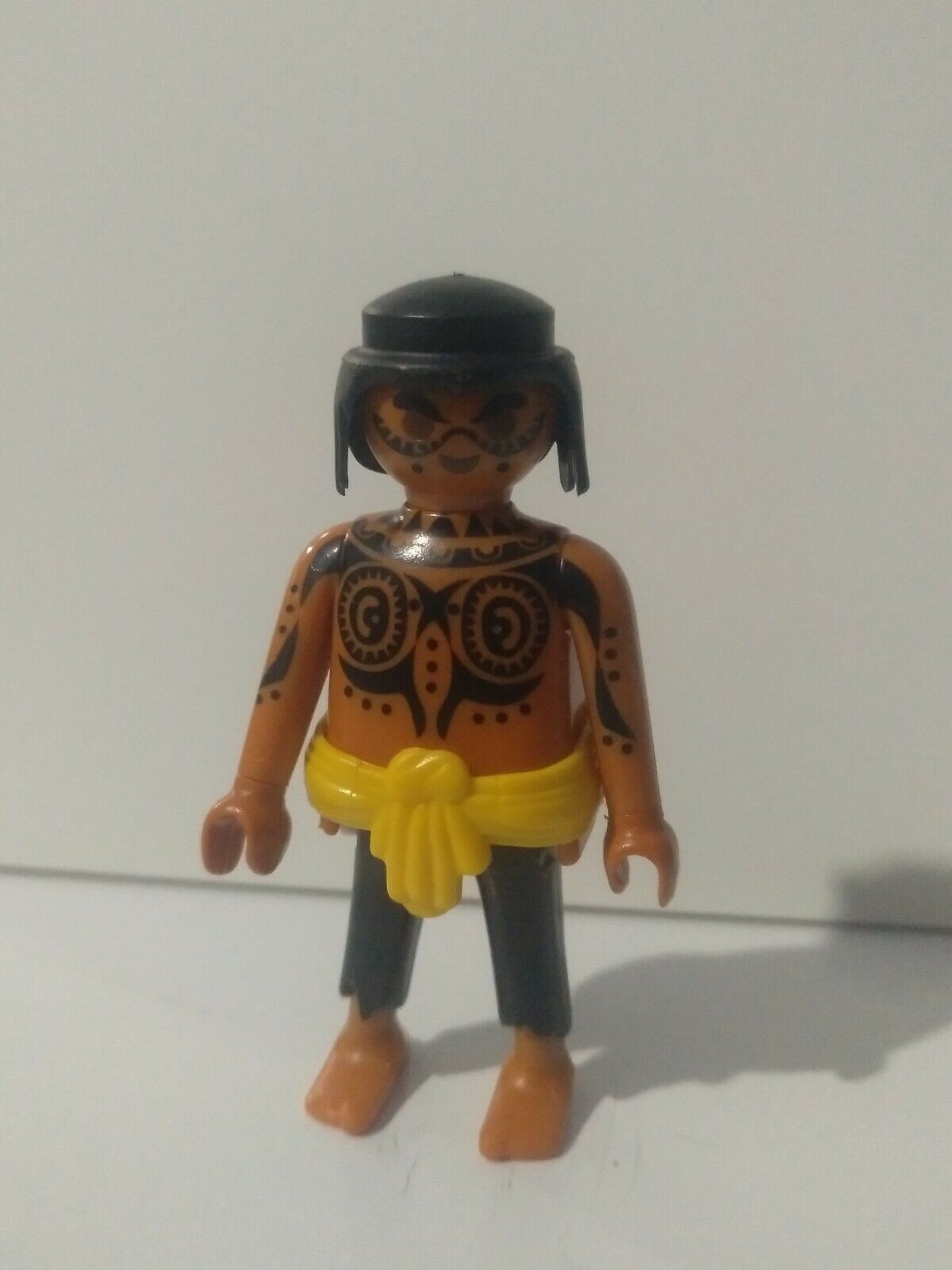 PLAYMOBIL FIGURA PIRATA TATUADO , INDIGENA- 14/12/19