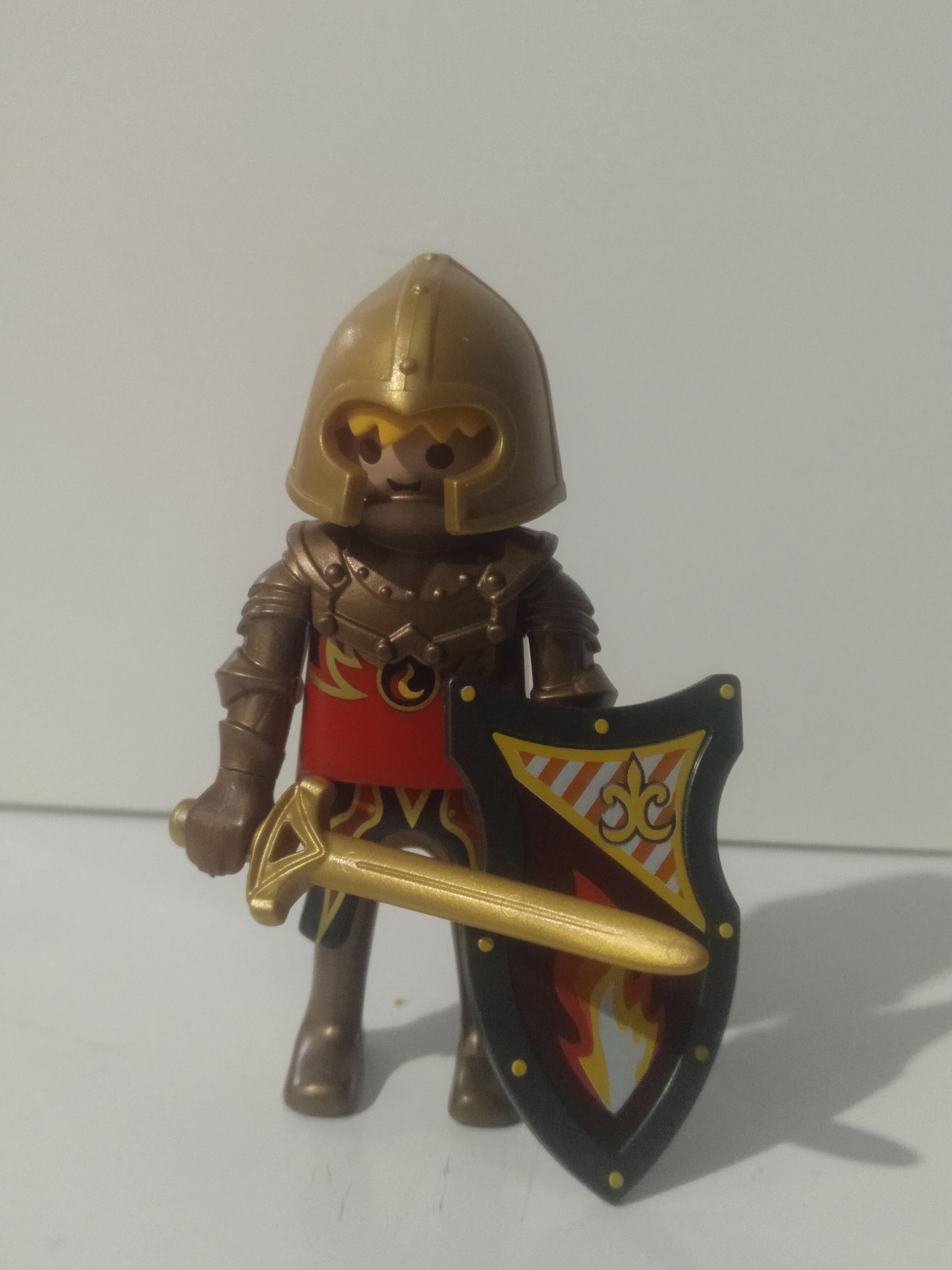 PLAYMOBIL GUERRERO NOVELMORE ROJO , MEDIEVAL - 13/1/20