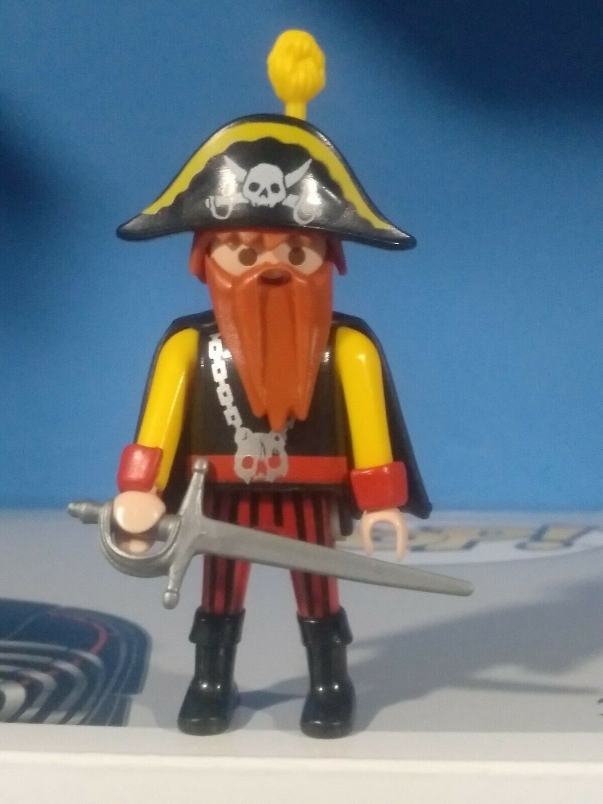 PLAYMOBIL FIGURA PIRATA BARBAROJA
