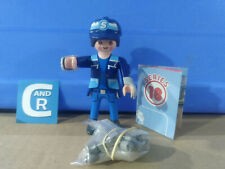 PLAYMOBIL SERIE 18 CHICAS - MUJER FONTANERA