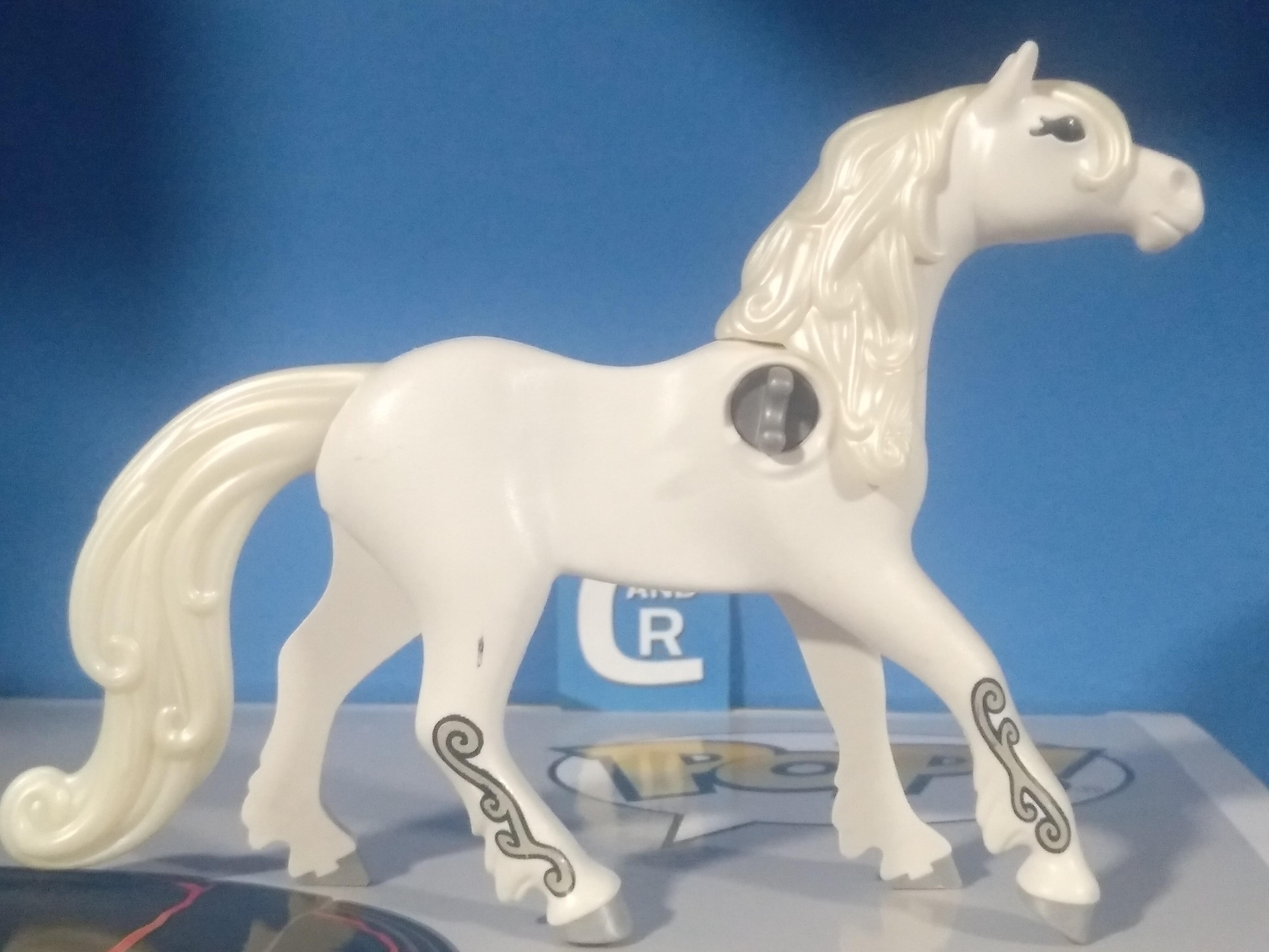 PLAYMOBIL CABALLO DE FANTASIA - 31/12/19