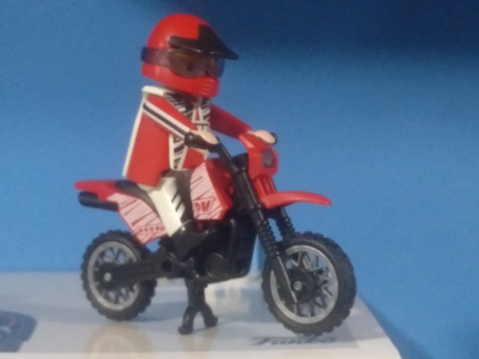 PLAYMOBIL MOTO DE CROSS CON PILOTO - 5/11/20