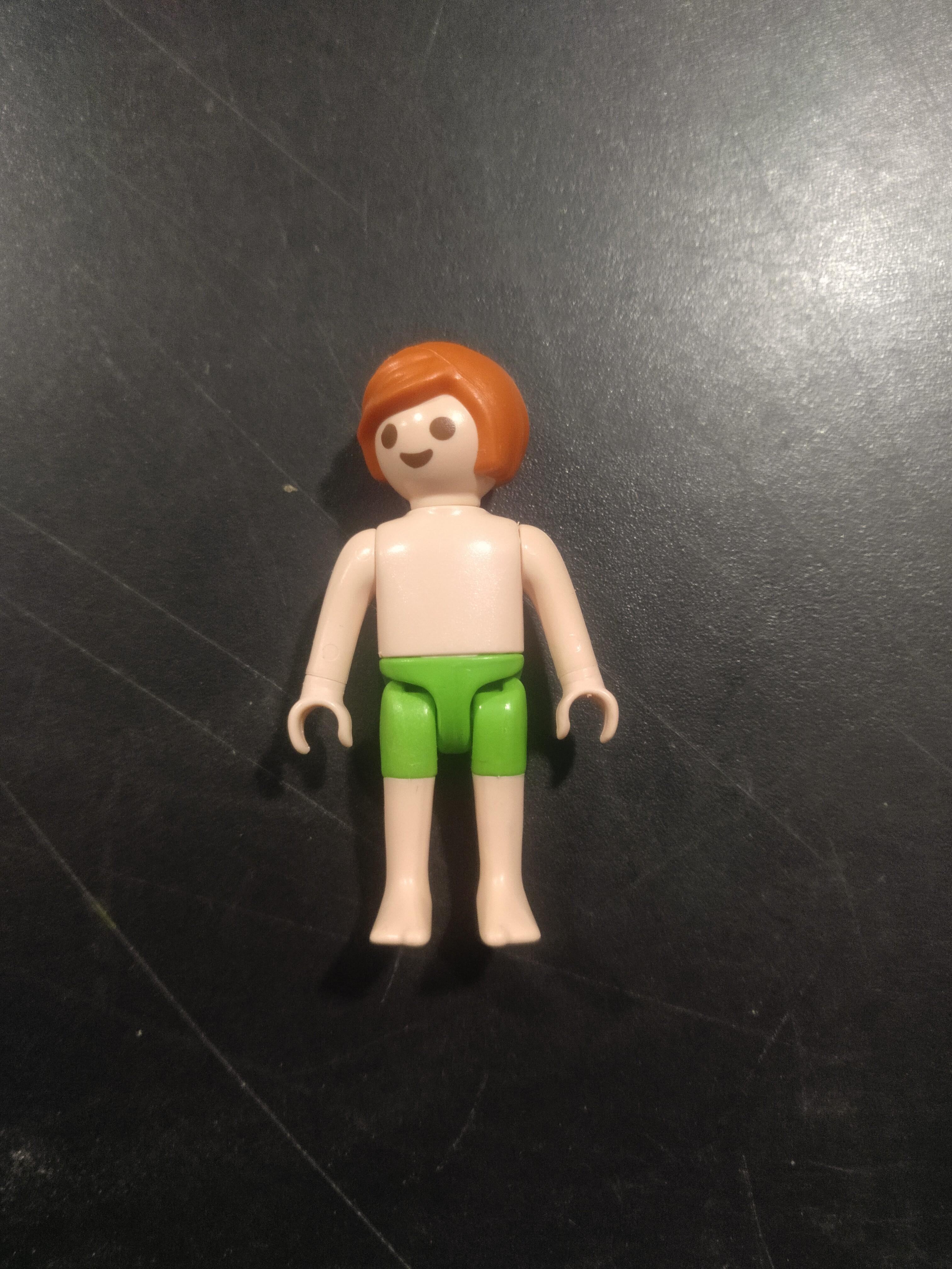 PLAYMOBIL NIÑO / NIÑA EN BAÑADOR - 18/12/19