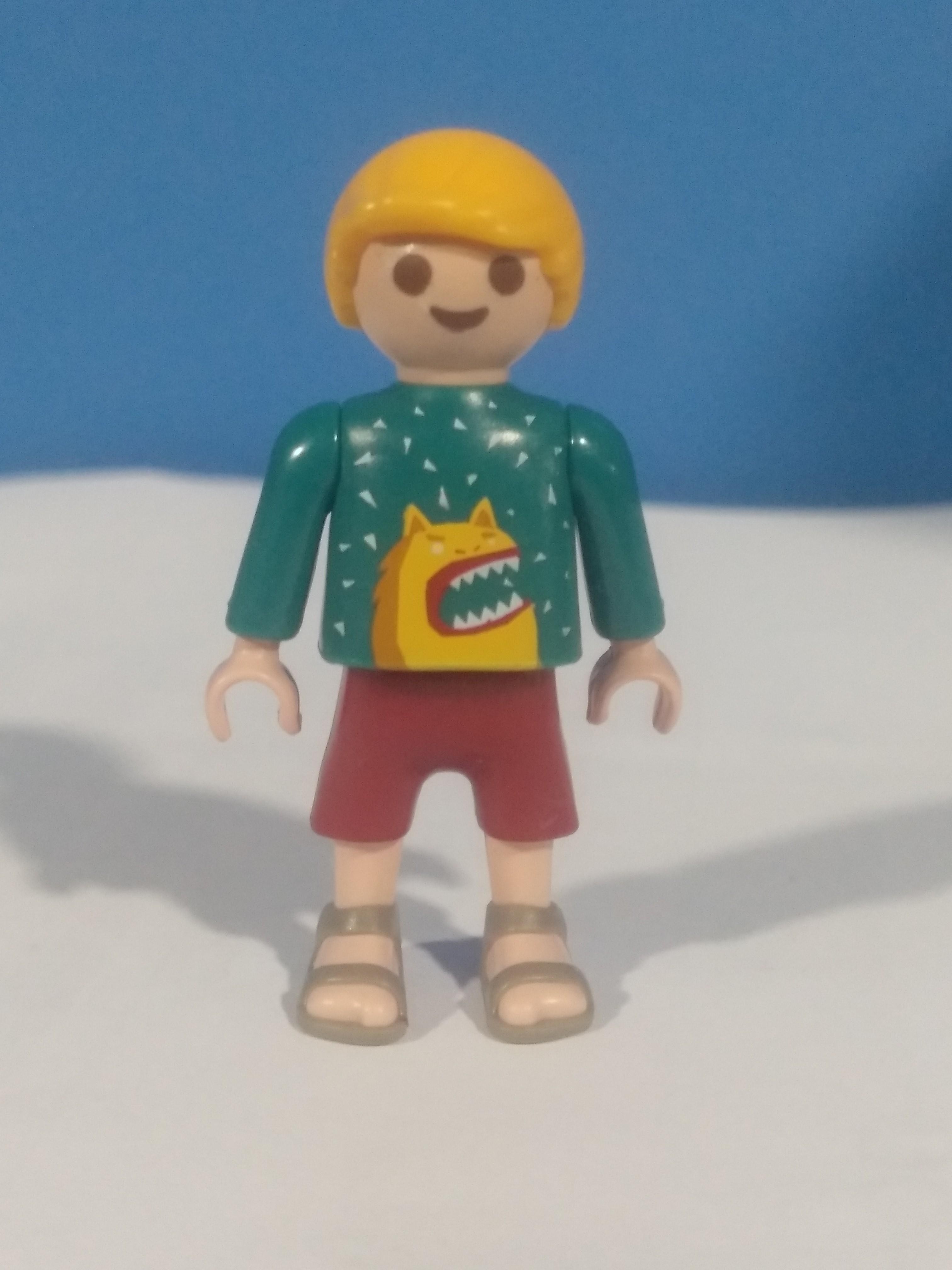 PLAYMOBIL NIÑO RUBIO CON DINOSAURIO EN LA CAMISETA - 6/11/20