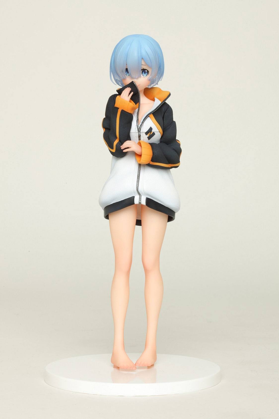 TAITO Re:Zero Estatua PVC Rem Subaru's Training Suit Ver. 23 cm