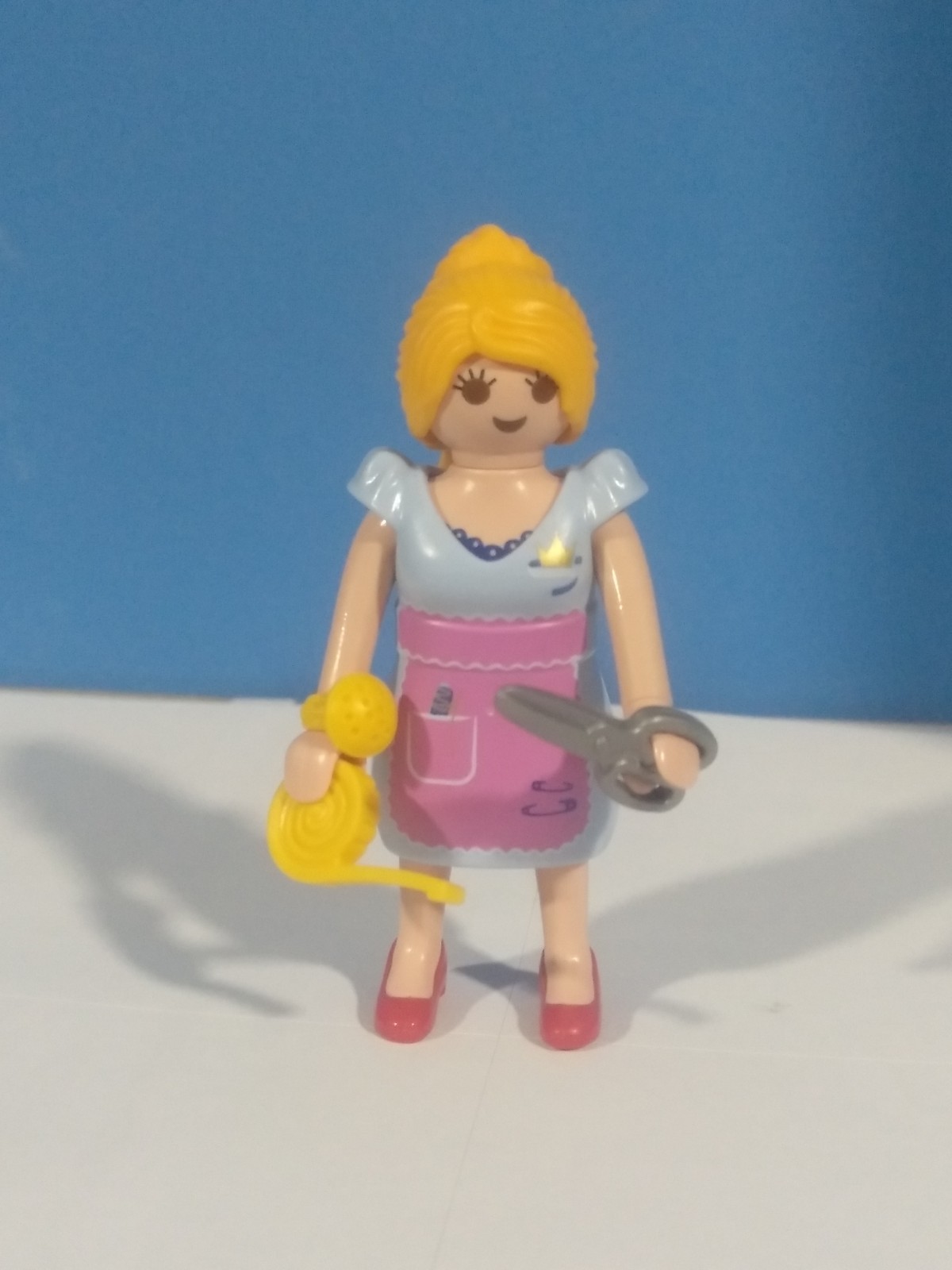 PLAYMOBIL FIGURA COSTURERA - 15/2/21