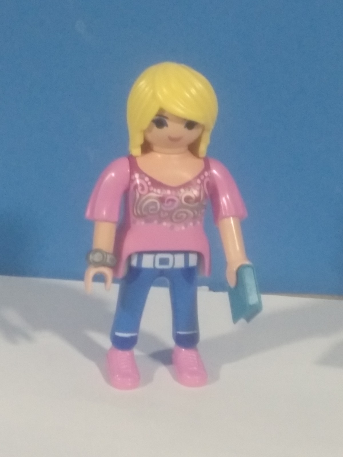 PLAYMOBIL CHICA RUBIA CON LIBRO - 18/3/21