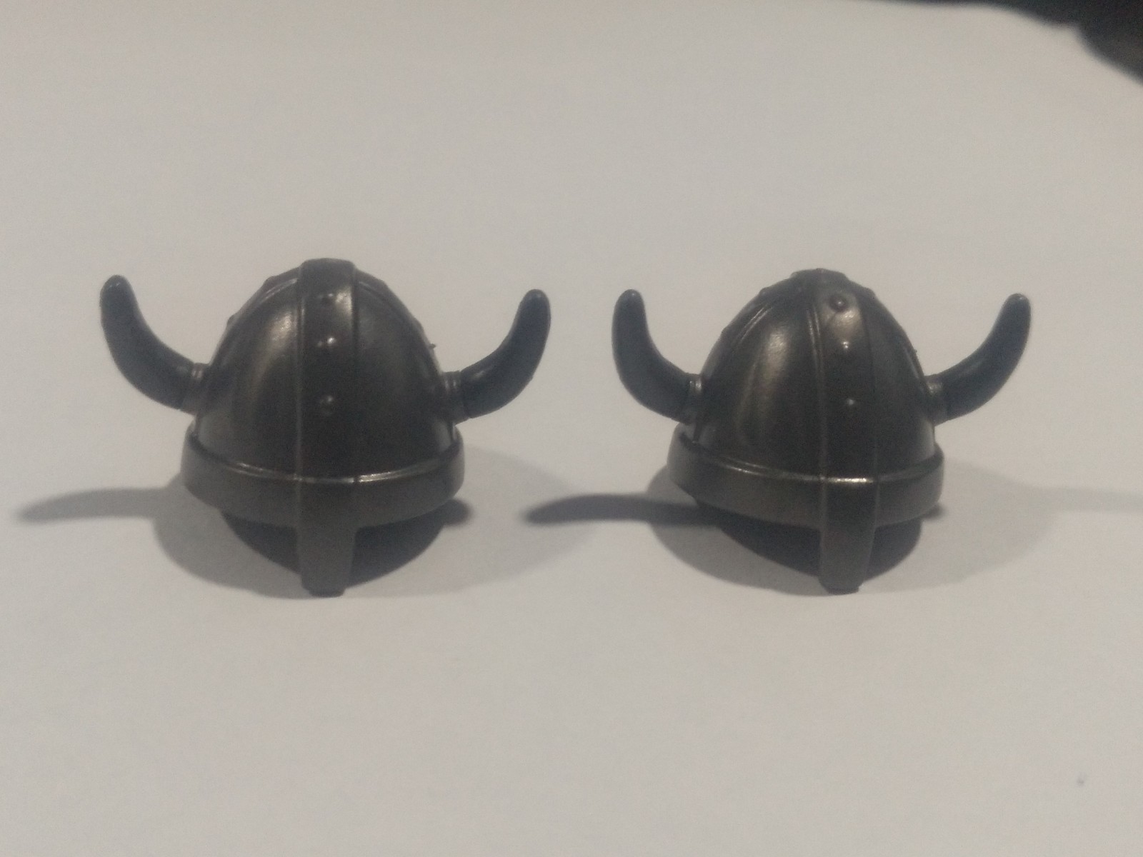 PLAYMOBIL PAREJA DE CASCOS VIKINGOS NEGROS - 22/4/21