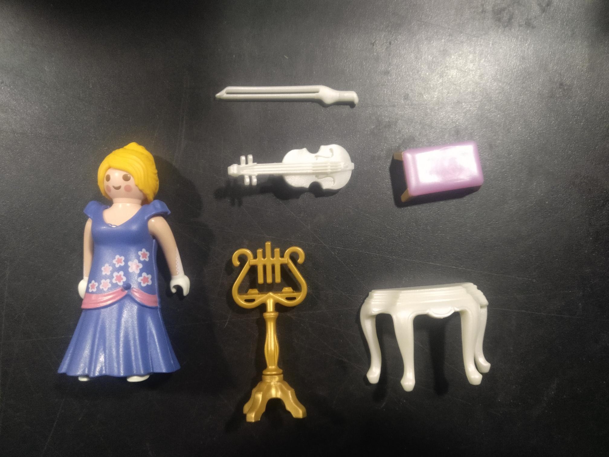 PLAYMOBIL MUJER CON VIOLIN Y ACCESORIOS - 28/4/21