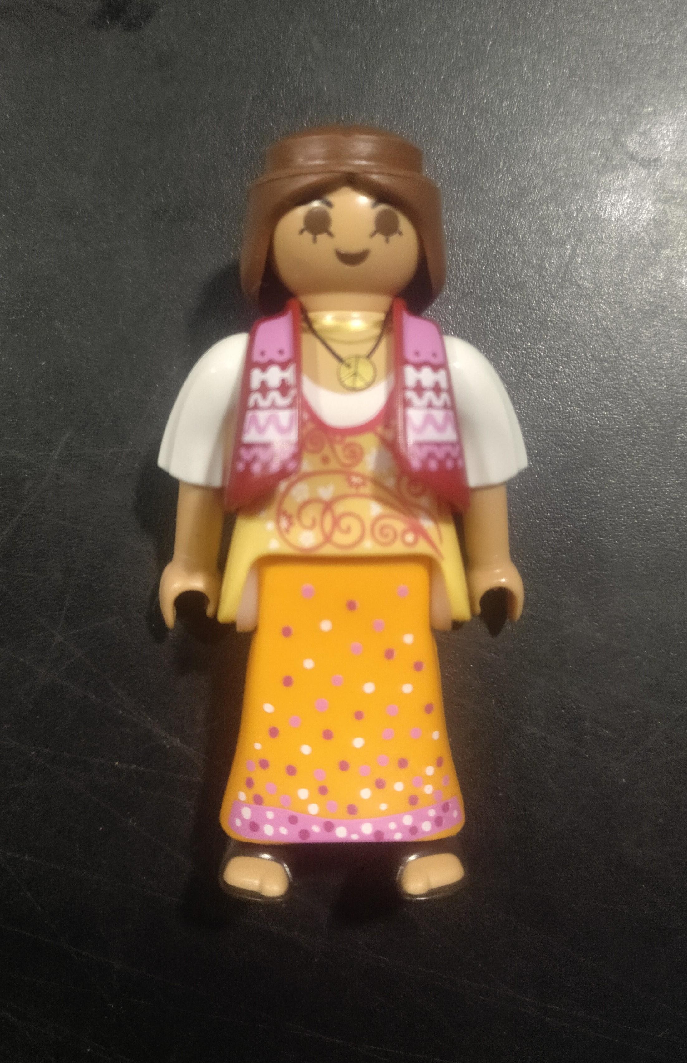 PLAYMOBIL FIGURA CHICA HIPPIE - 1/5/21