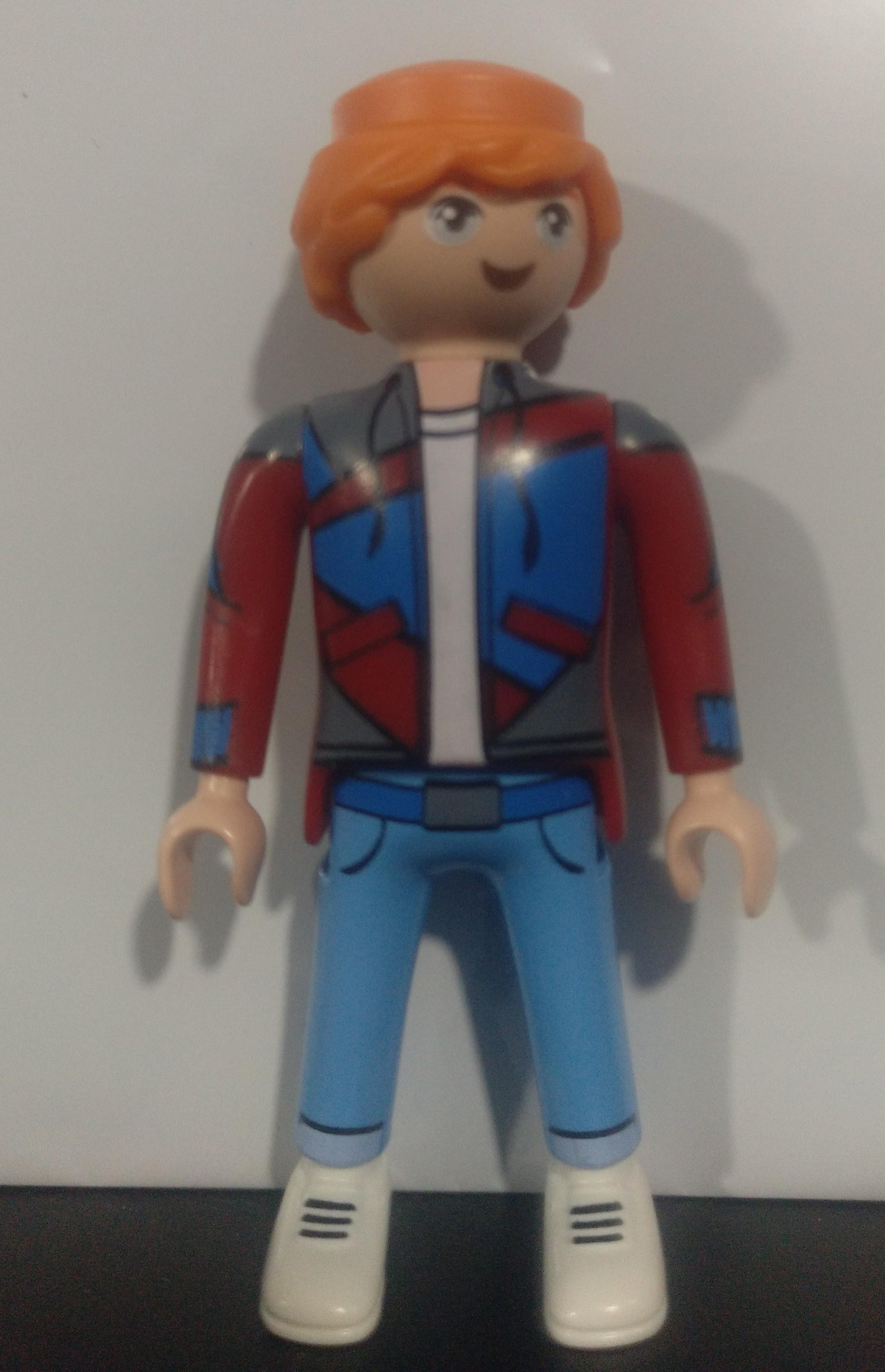 PLAYMOBIL FIGURA CHICO MODERNO - 27/5/21