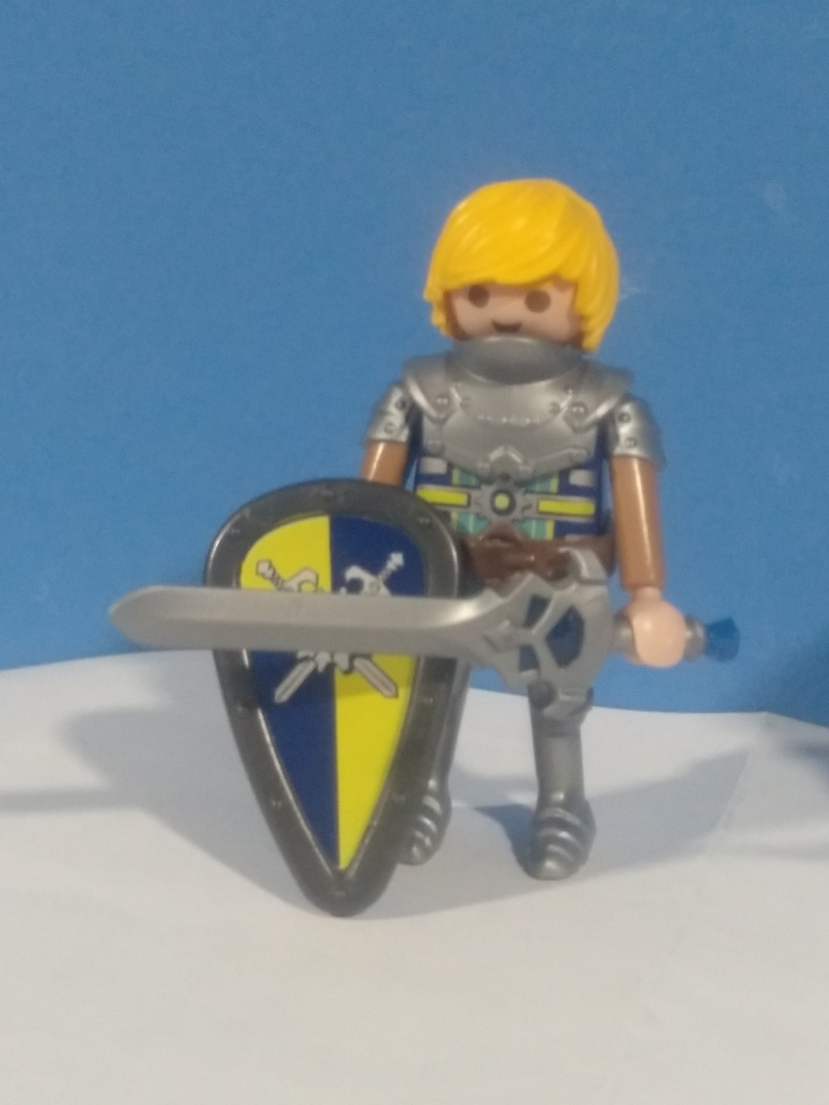 PLAYMOBIL GUERRERO GRAN ESPADA NOVELMORE - 10/6/21