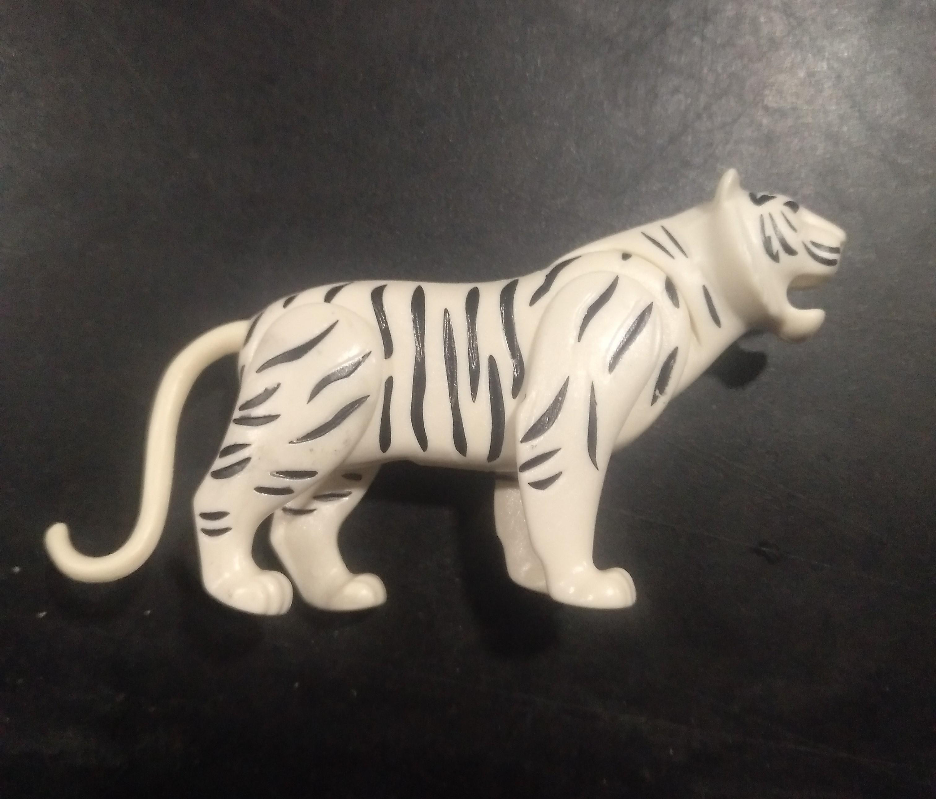 PLAYMOBIL TIGRE BLANCO - 25/6/21