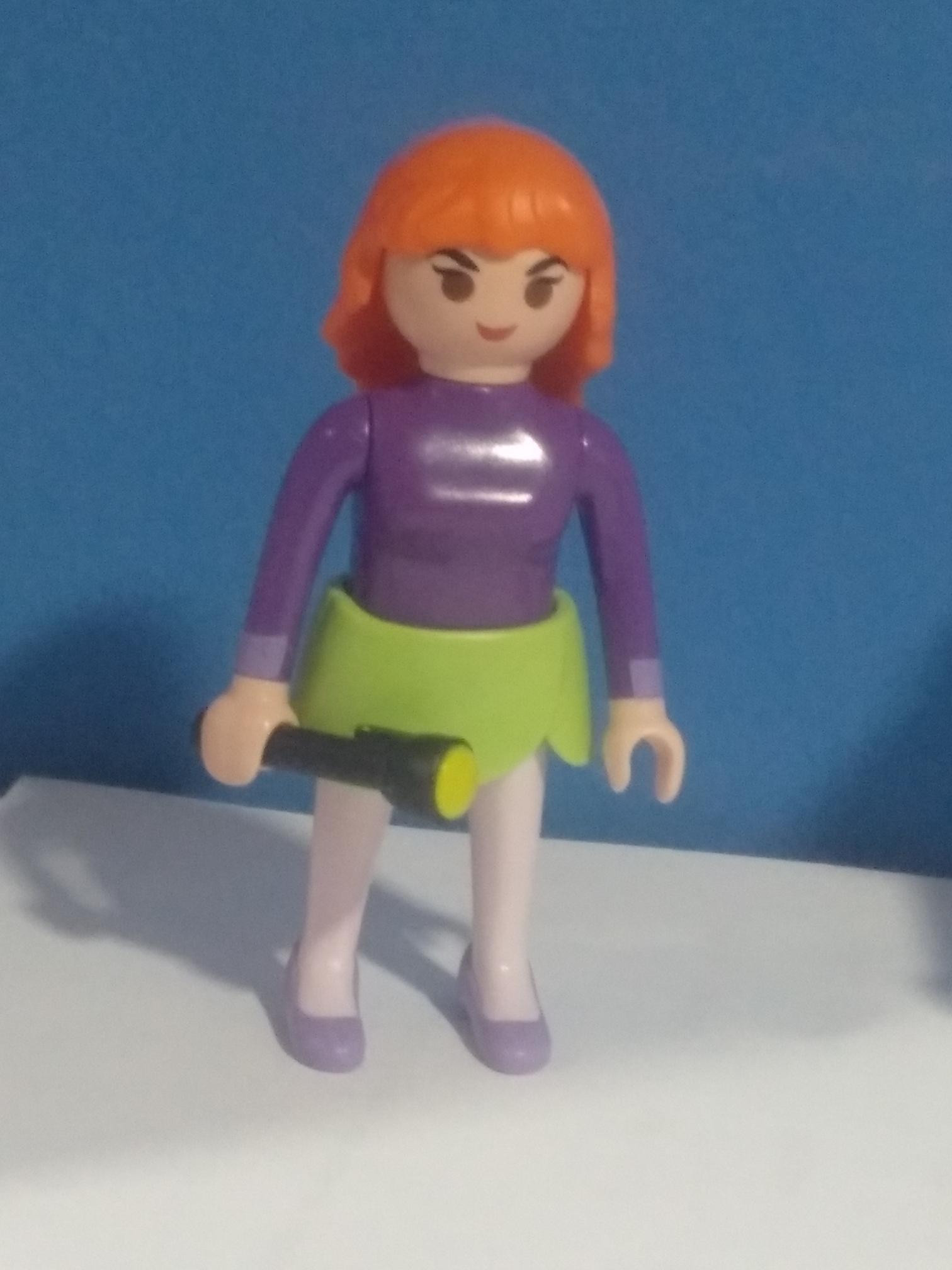 PLAYMOBIL DAPHNE CON LINTERNA SCOOBY DOO - 24/12/19