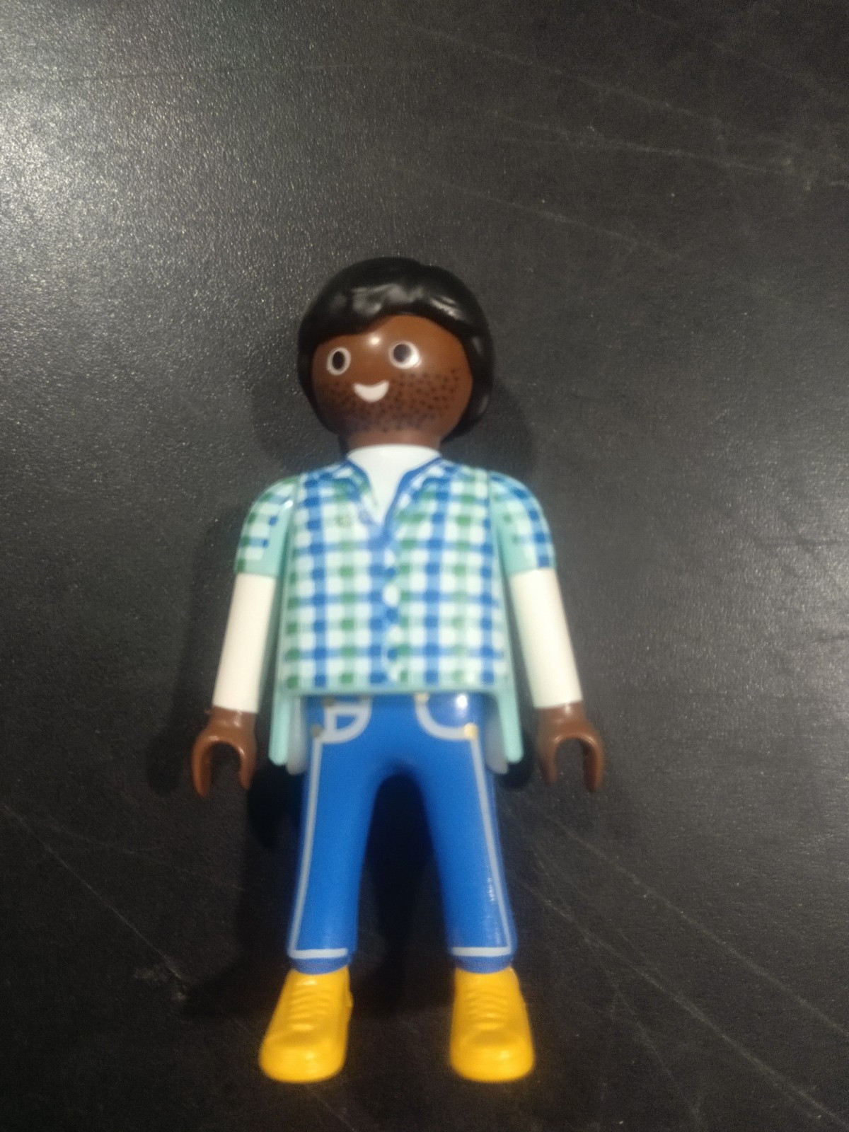 PLAYMOBIL FIGURA NEGRO CON CAMISA DE CUADROS - 4/3/21