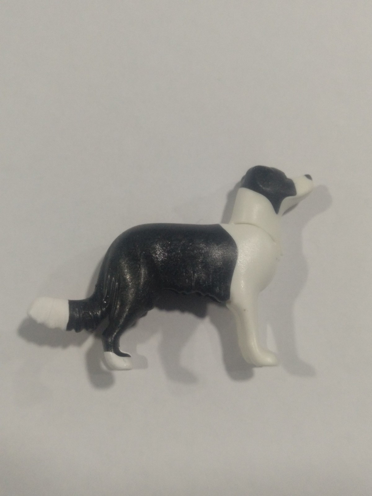 PLAYMOBIL PERRO BLANCO Y NEGRO - 14/10/21