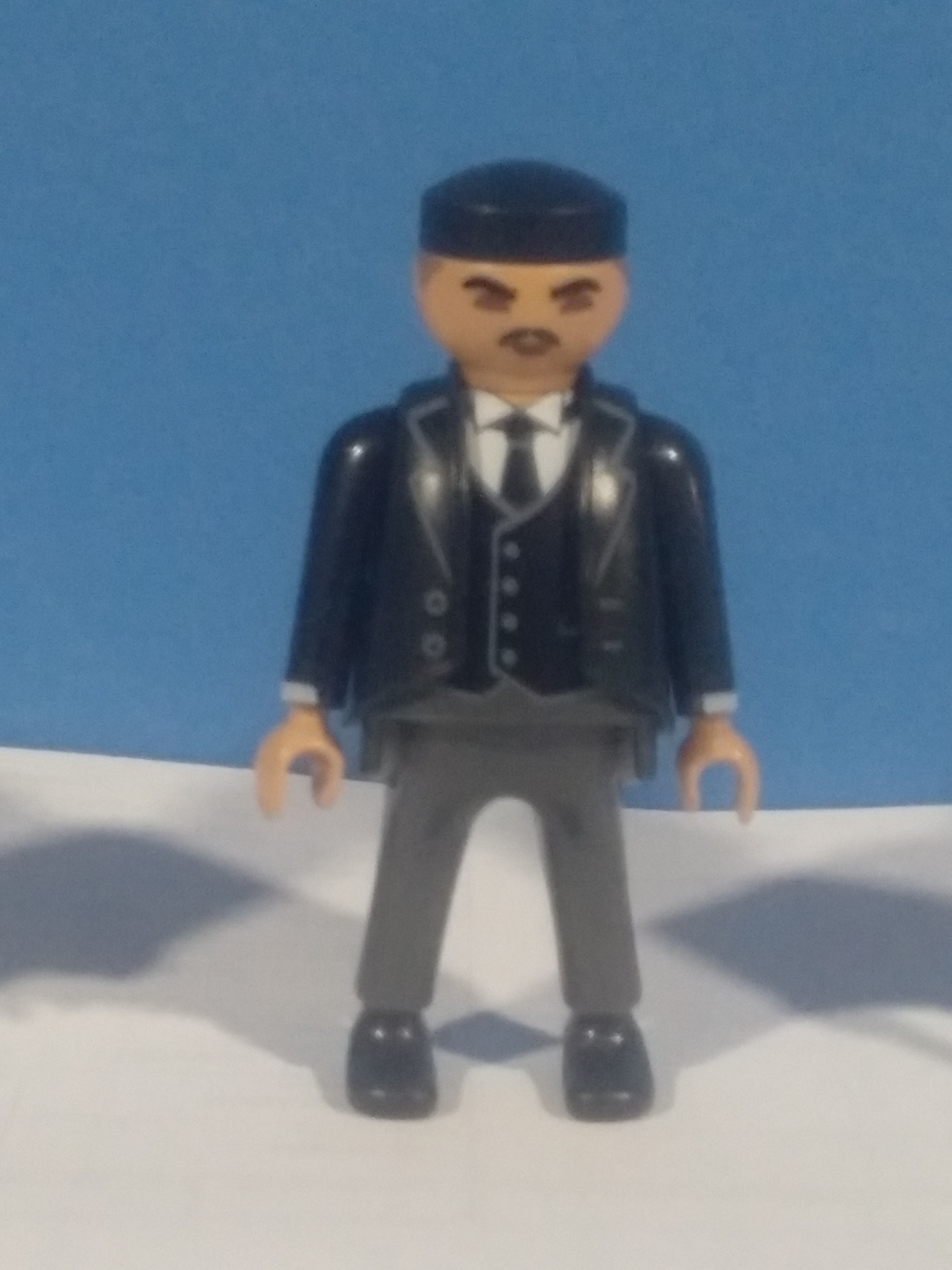 PLAYMOBIL FIGURA JAMES BOND ODDJOB - 21/10/21