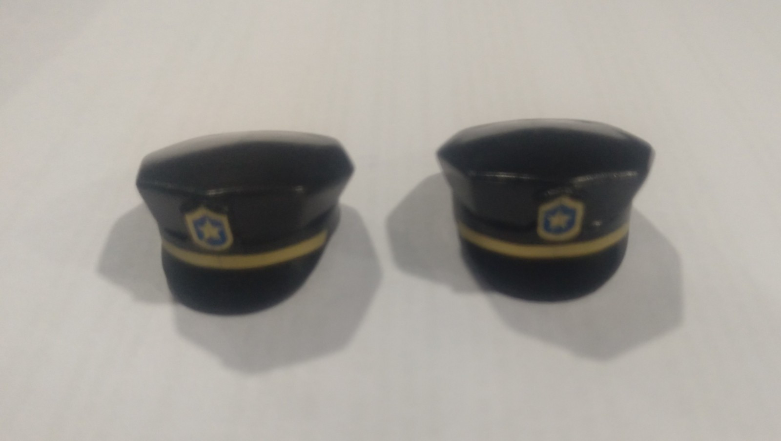 PLAYMOBIL PAREJA GORRAS NEGRAS DE POLICIA - 14/10/16