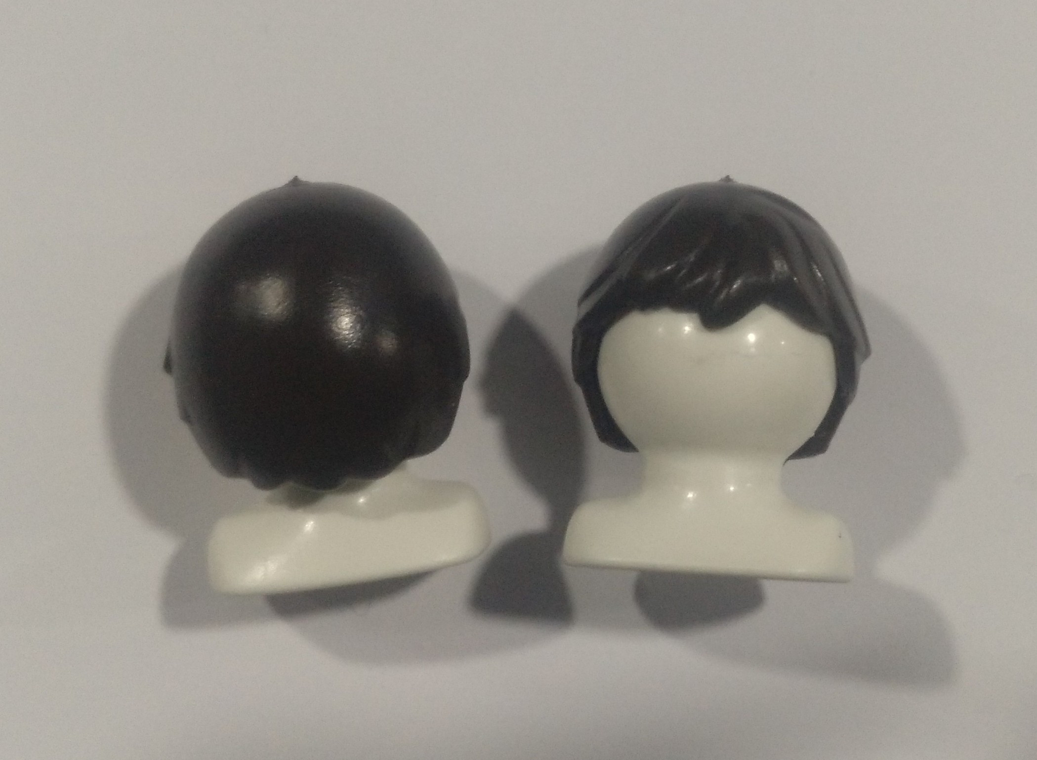 PLAYMOBIL PAREJA PELO LISO MARRON OSCURO CASI NEGRO - 21/10/21