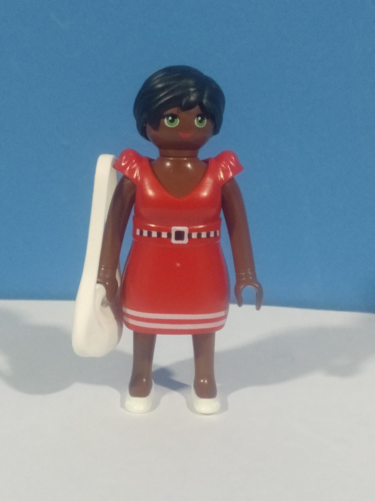 PLAYMOBIL CHICA NEGRA CON VESTIDO - 27/3/19