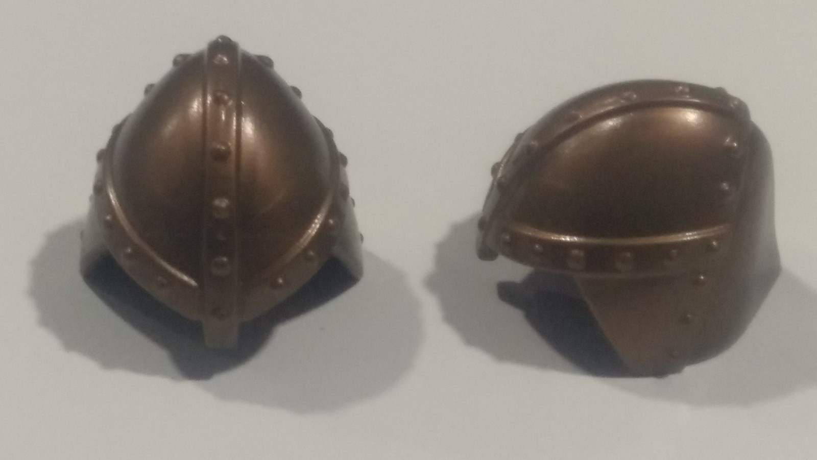 PLAYMOBIL PAREJA CASCO GUERREROS COBRE , MEDIEVAL - 23/11/21