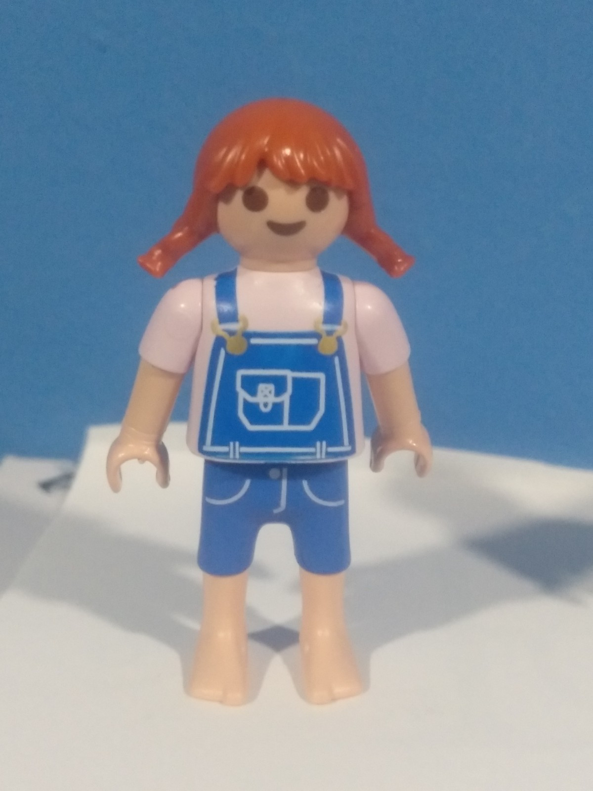 PLAYMOBIL FIGURA NIÑA PELIRROJA CON COLETAS - 30/5/20