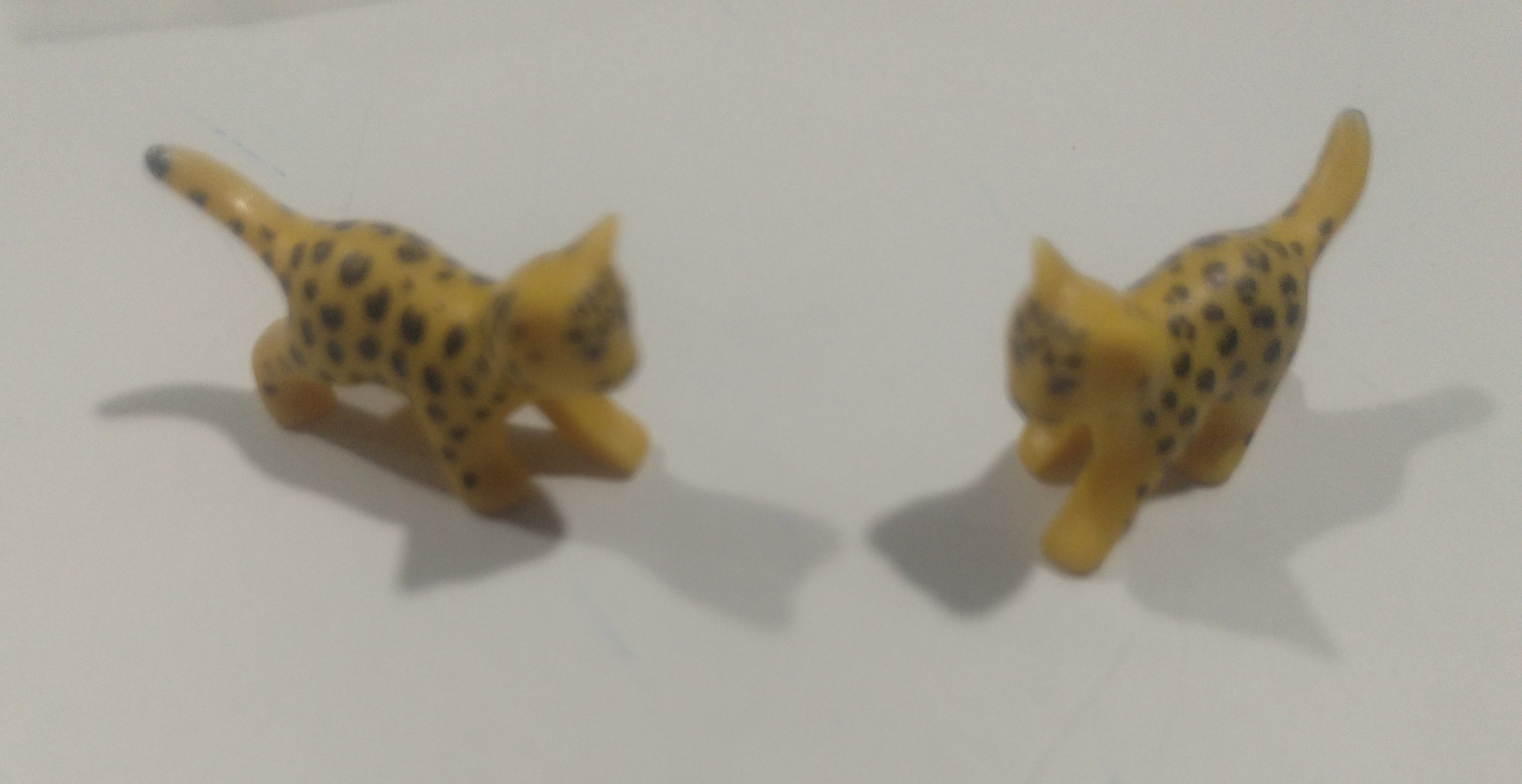 PLAYMOBIL PAREJA CRIAS DE LEOPARDO , TIGRE - 26/1/22 PIEZAS