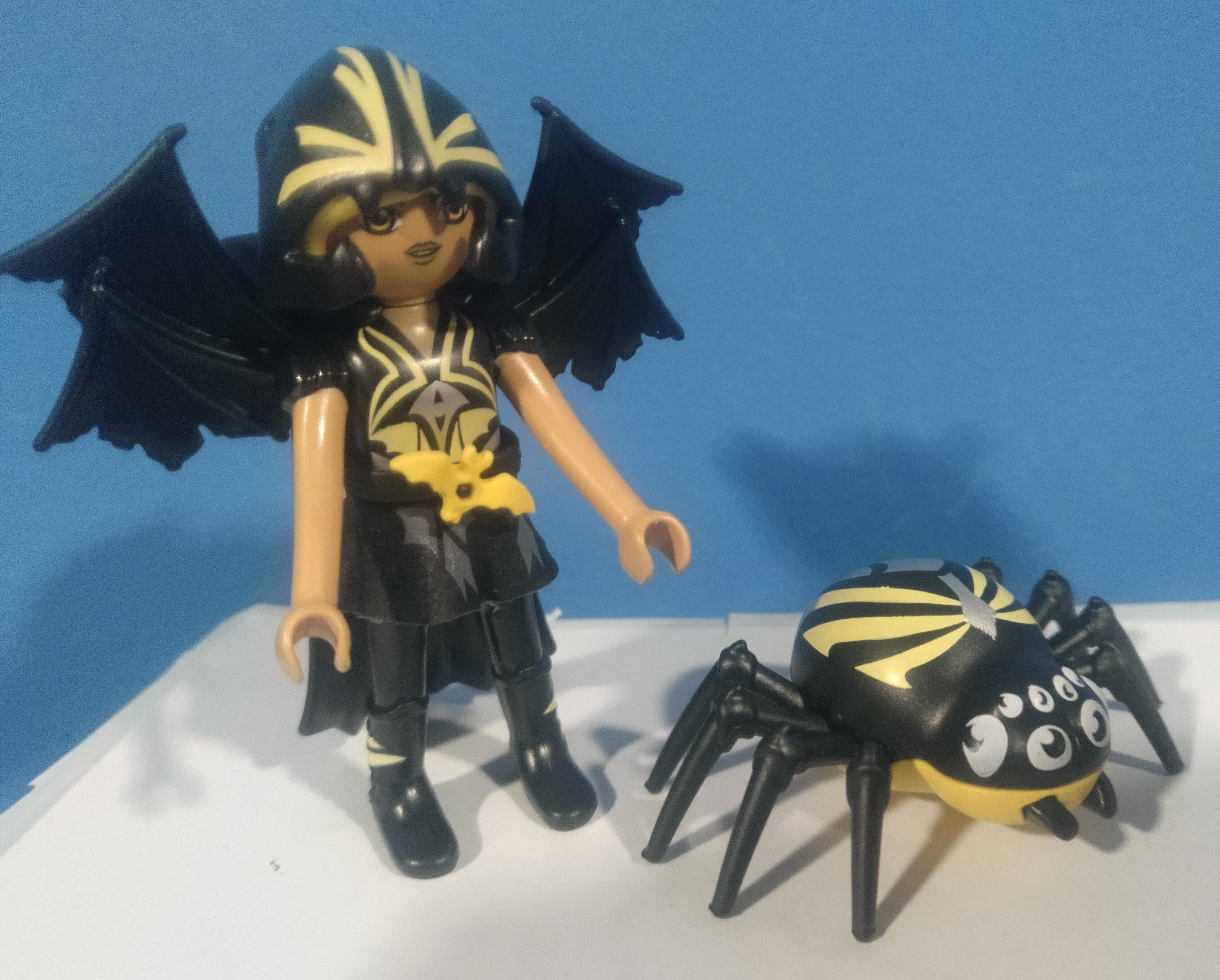 PLAYMOBIL FIGURA AYUMA BAT FAIRY CON ARAÑA - 16/3/22