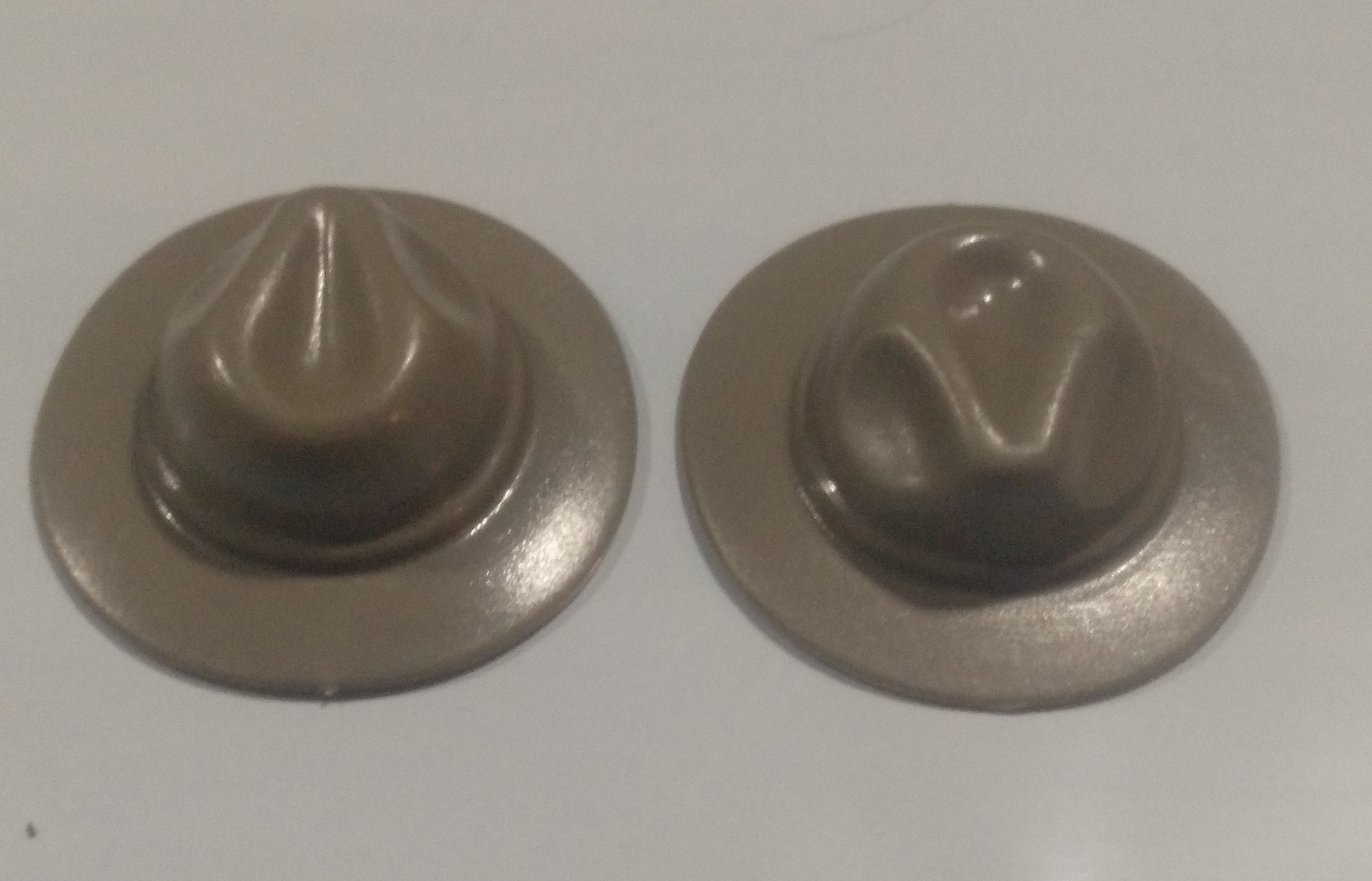 PLAYMOBIL PAREJA SOMBRERO STETSON GRIS OSCURO OESTE - PIEZAS 20/3/22