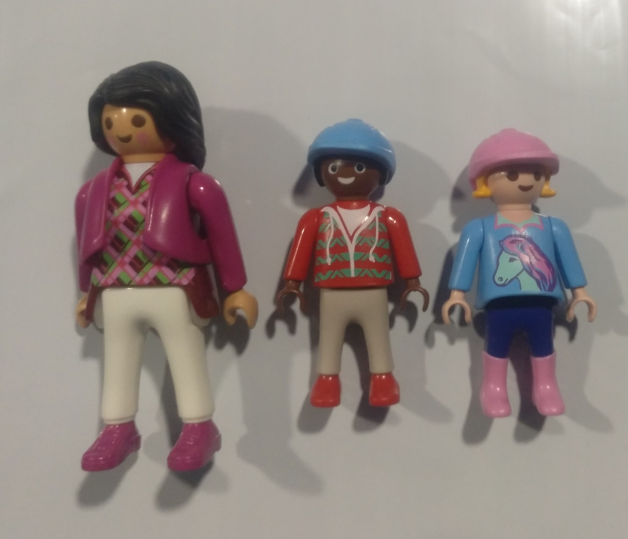 PLAYMOBIL MUJER CON NIÑO Y NIÑA - 28/11/21