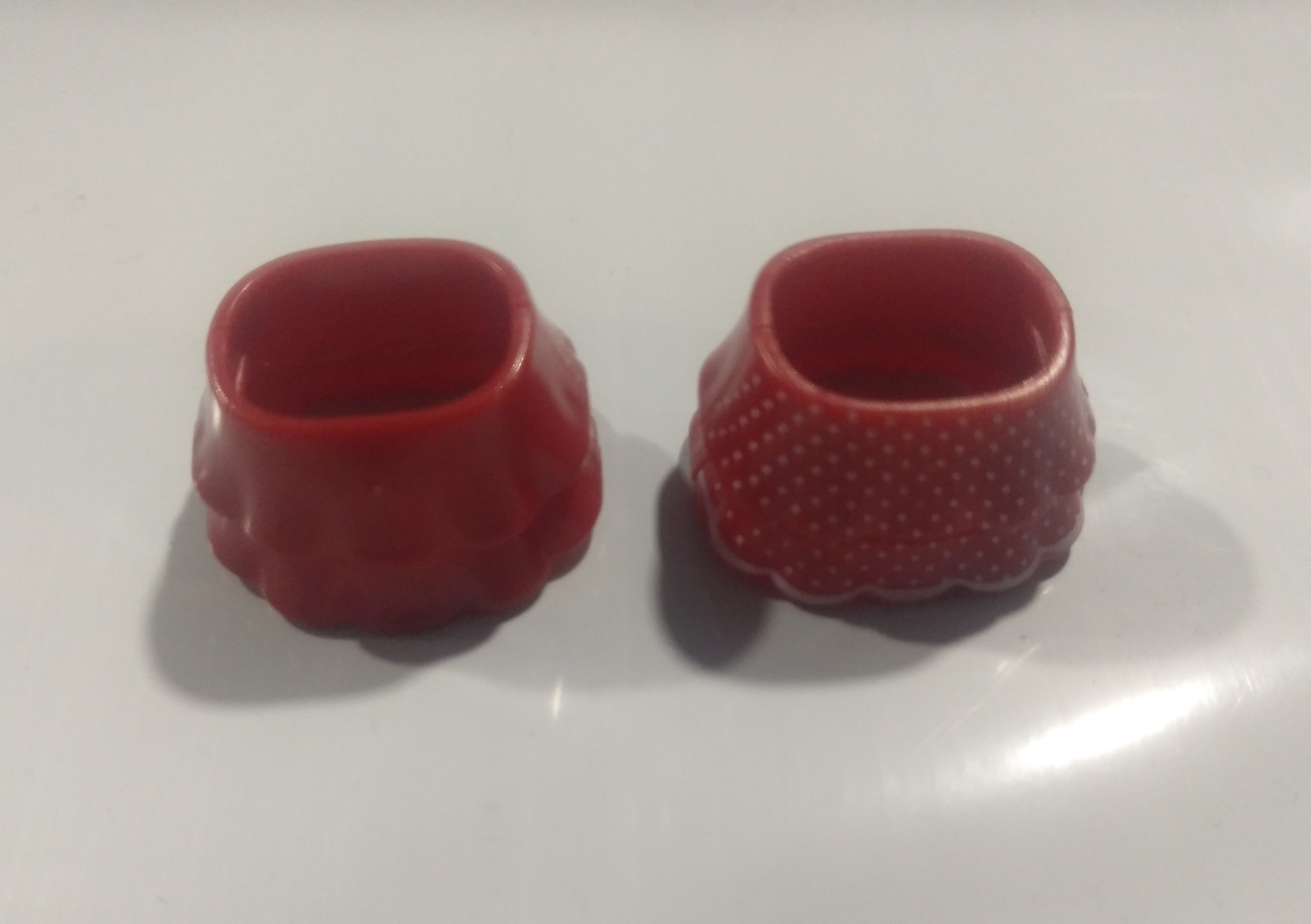 PLAYMOBIL PAREJA FALDA ROJA - PIEZAS 20/3/22