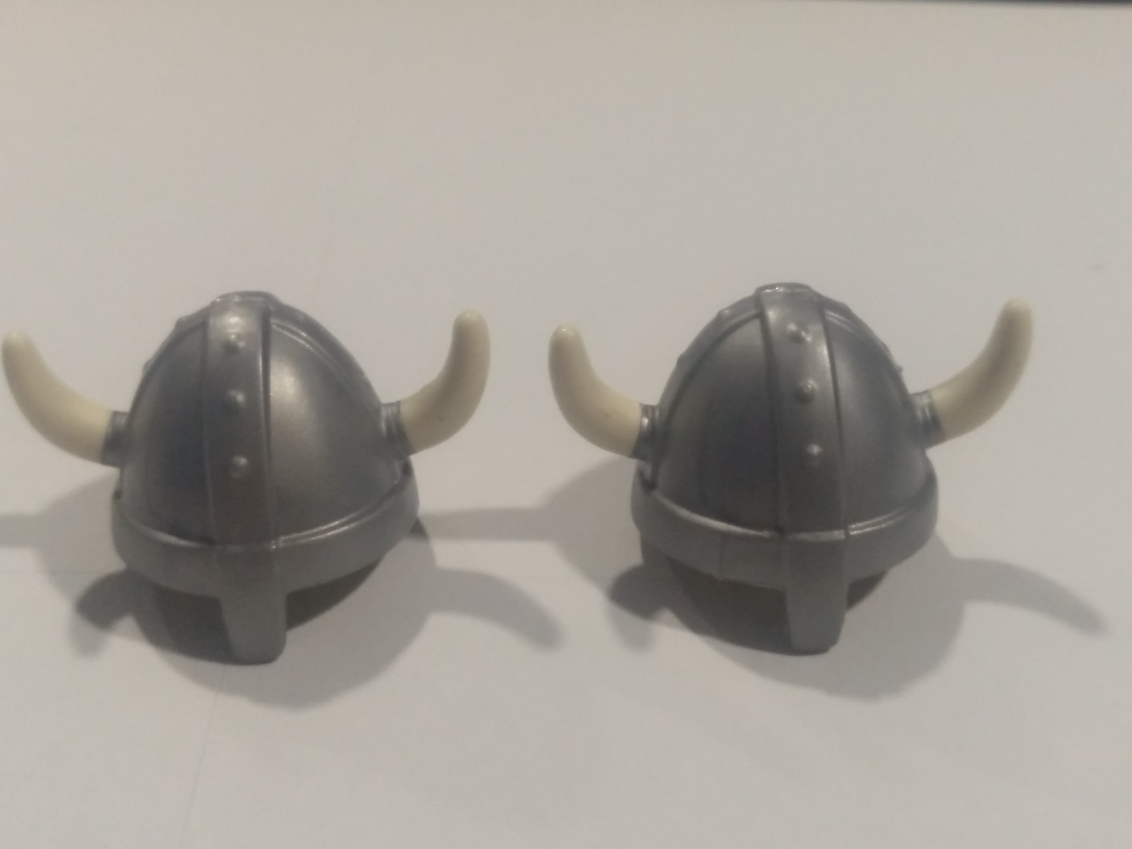 PLAYMOBIL PAREJA CASCO VIKINGO PLATA - PIEZAS 26/1/22