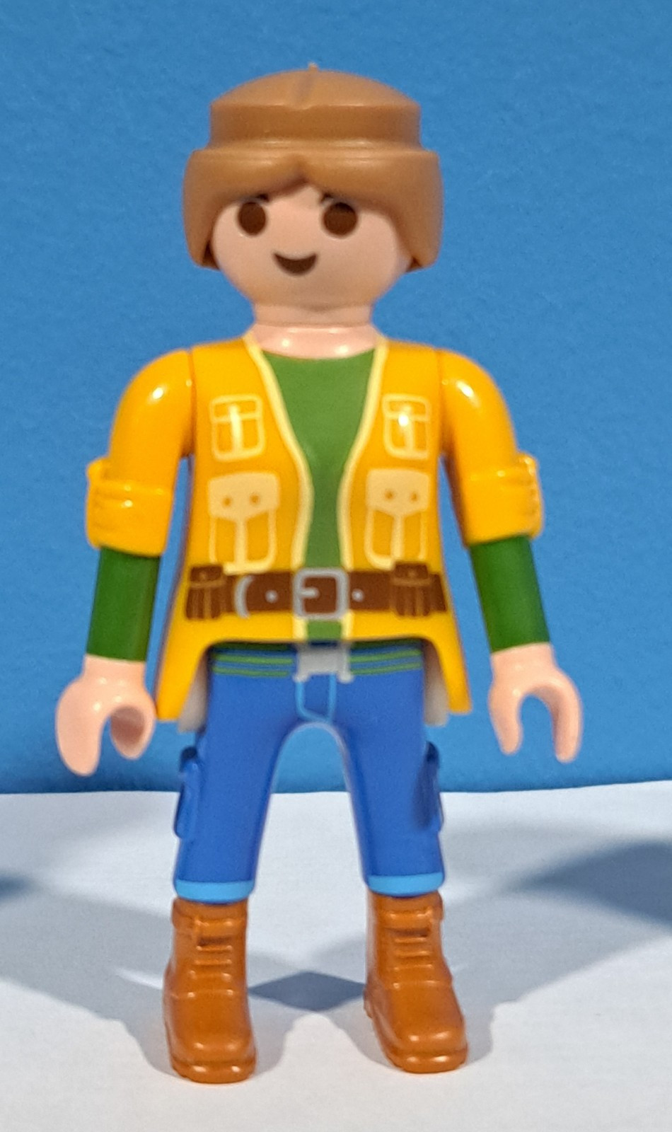PLAYMOBIL WILTOPIA CHICA CUERPO AMARILLO - 30/8/22