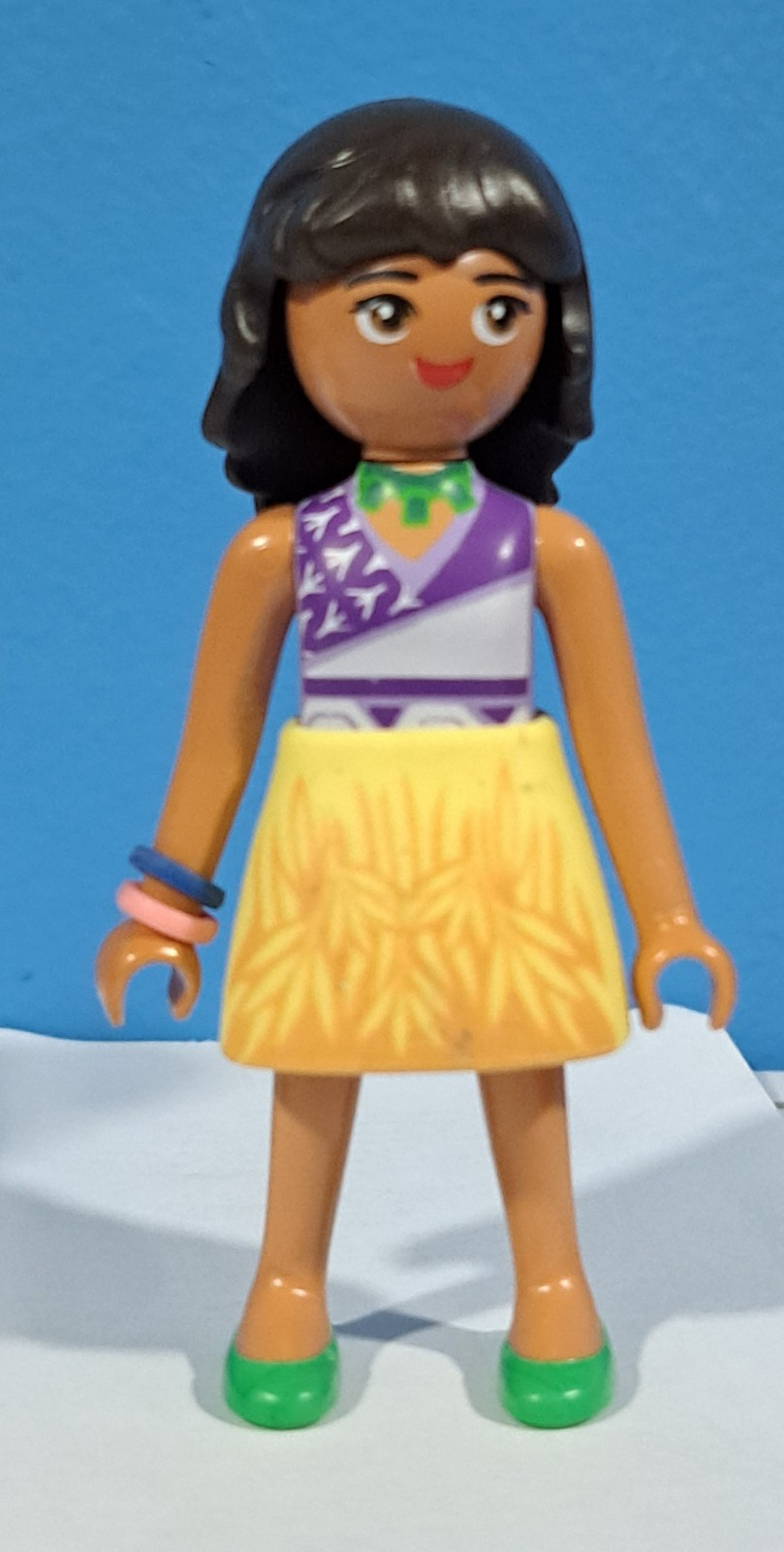 PLAYMOBIL WILTOPIA CHICA CON FALDA - 30/8/22