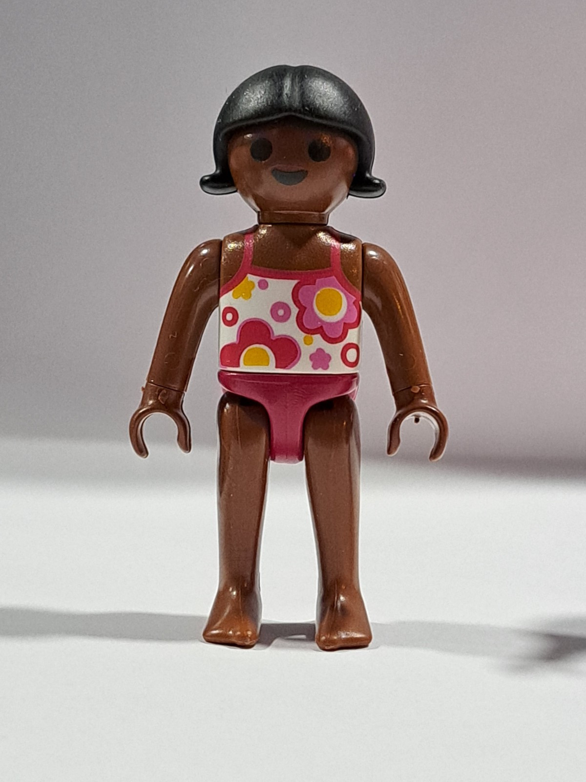 PLAYMOBIL NIÑA NEGRA EN BAÑADOR - 2/4/23