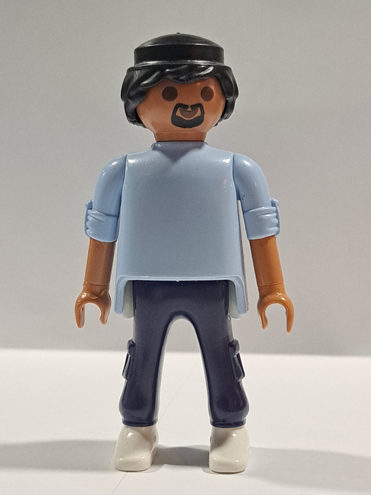 PLAYMOBIL FIGURA CITY CUERPO AZUL Y BARBA - 20/4/23